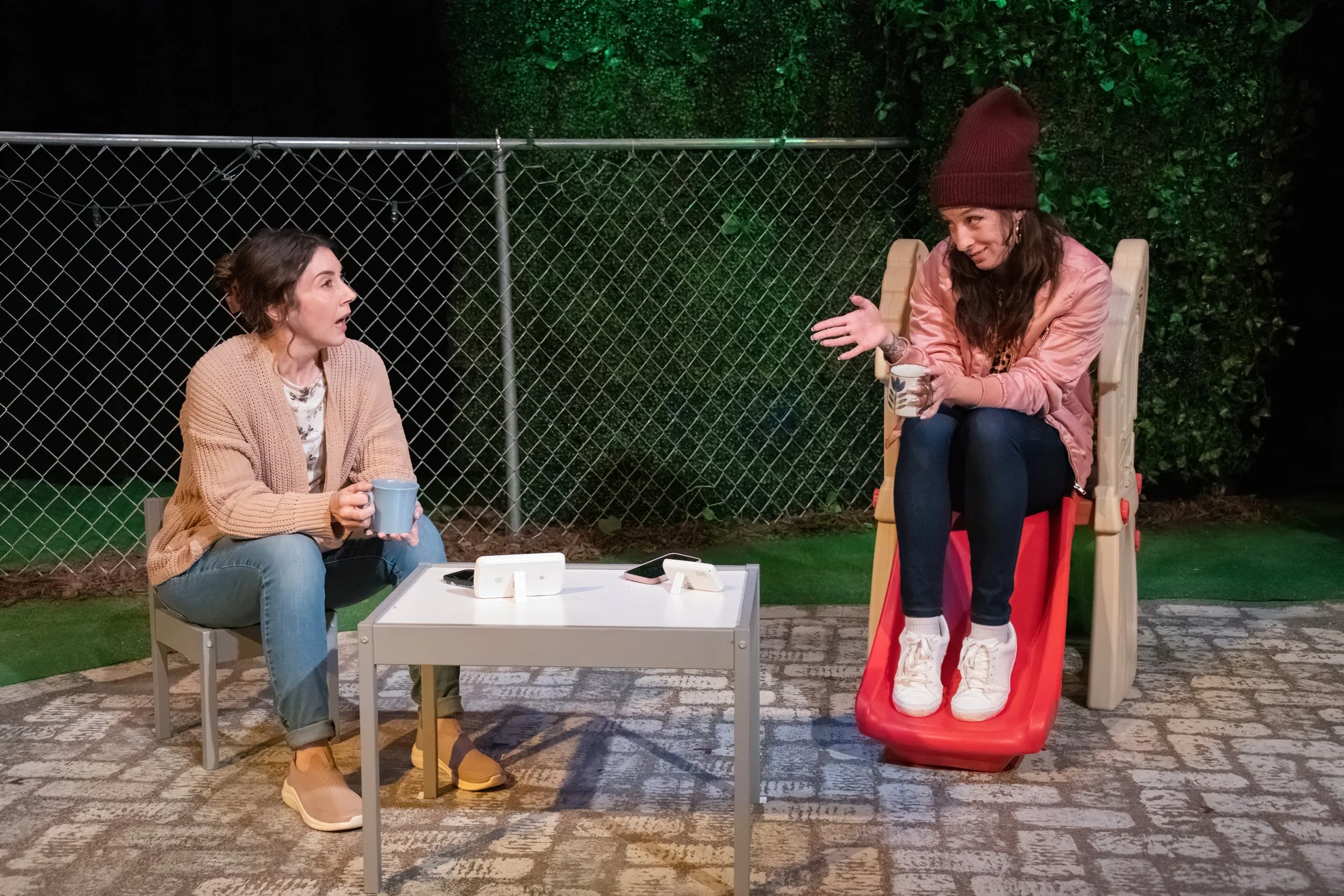 005 Cry it Out  DR SELECTS  [PC-Tom Topinka] 05-11-25.jpg