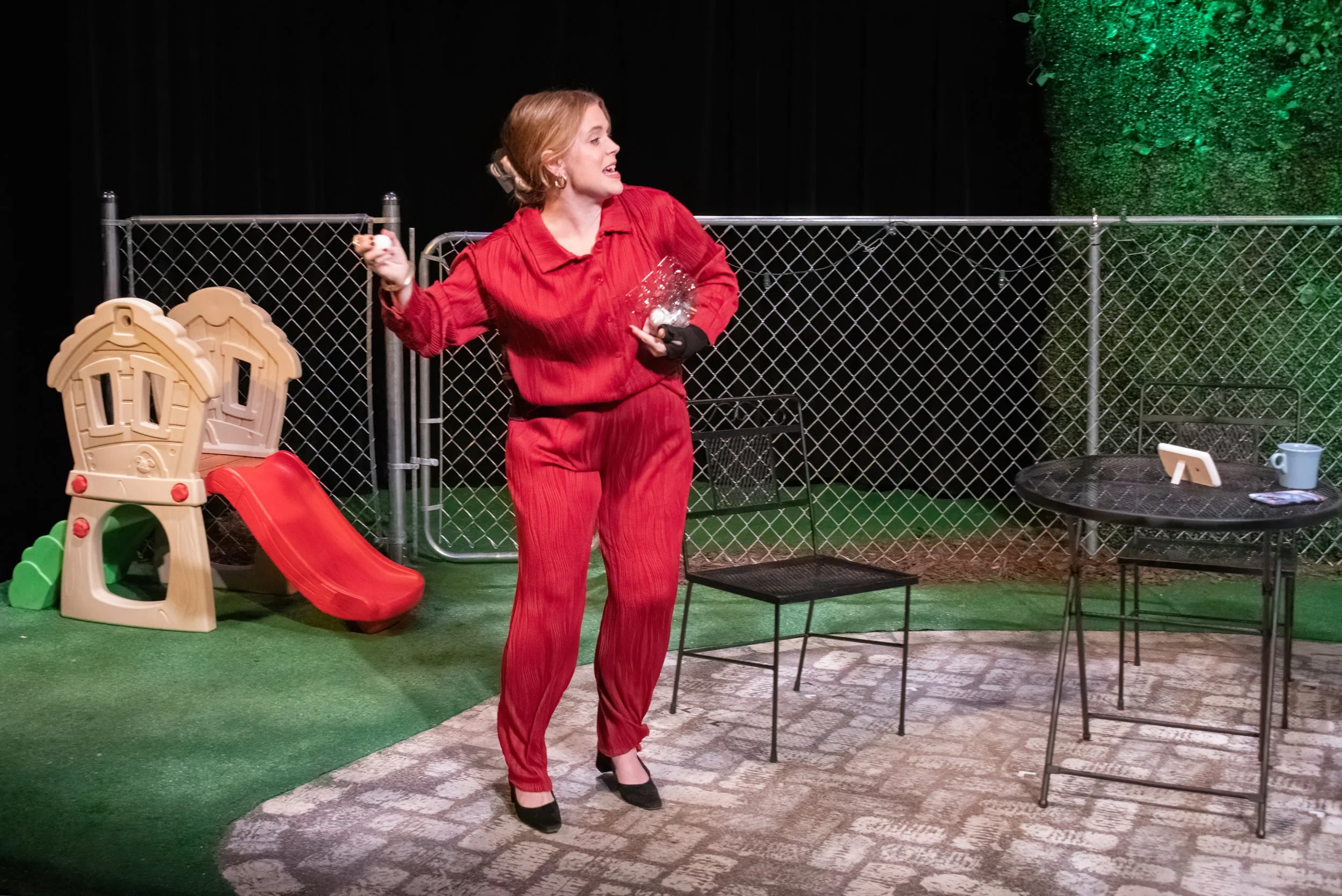 085 Cry it Out  DR SELECTS  [PC-Tom Topinka] 05-11-25.jpg