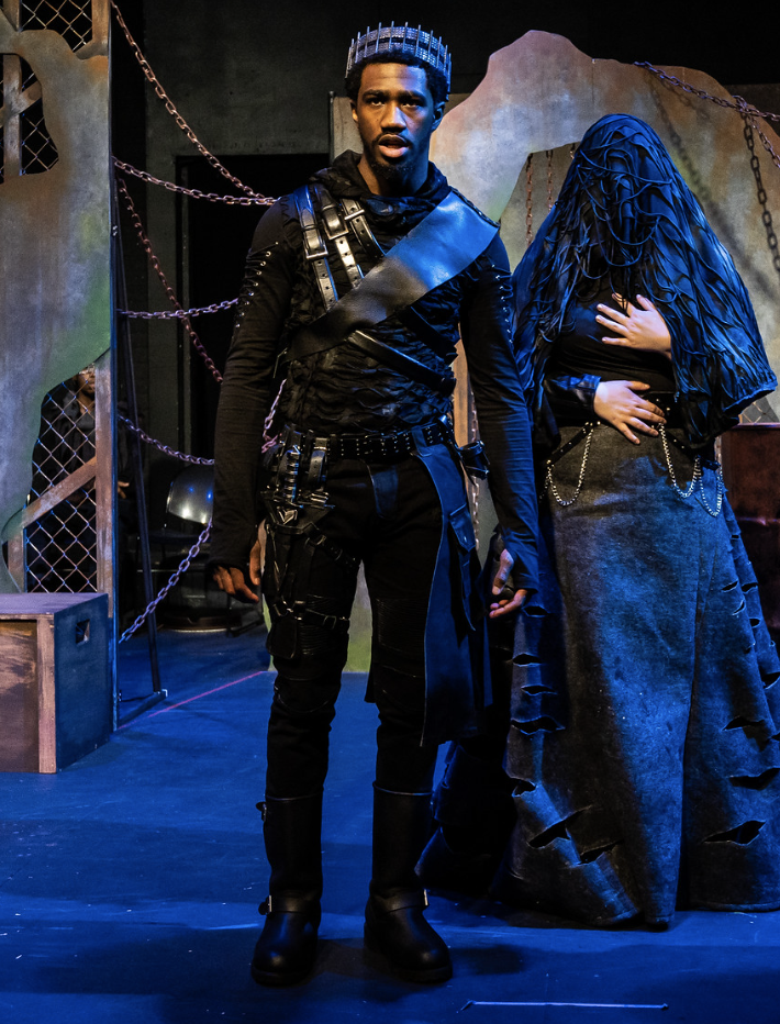 photo by Aaron Sutten