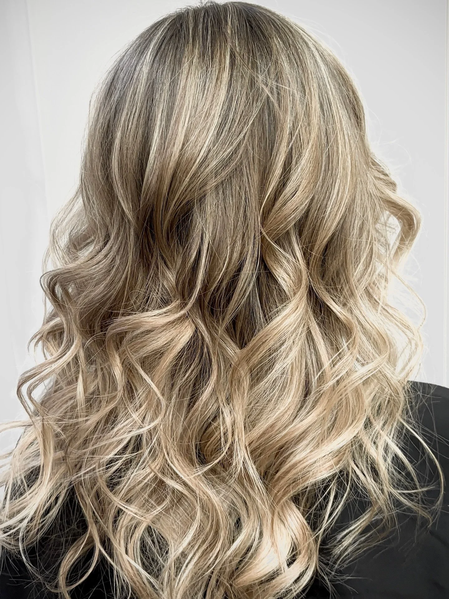 &ldquo;Luxe Blend&rdquo; 

#highlights #blonde #balayage #colour #hampstead