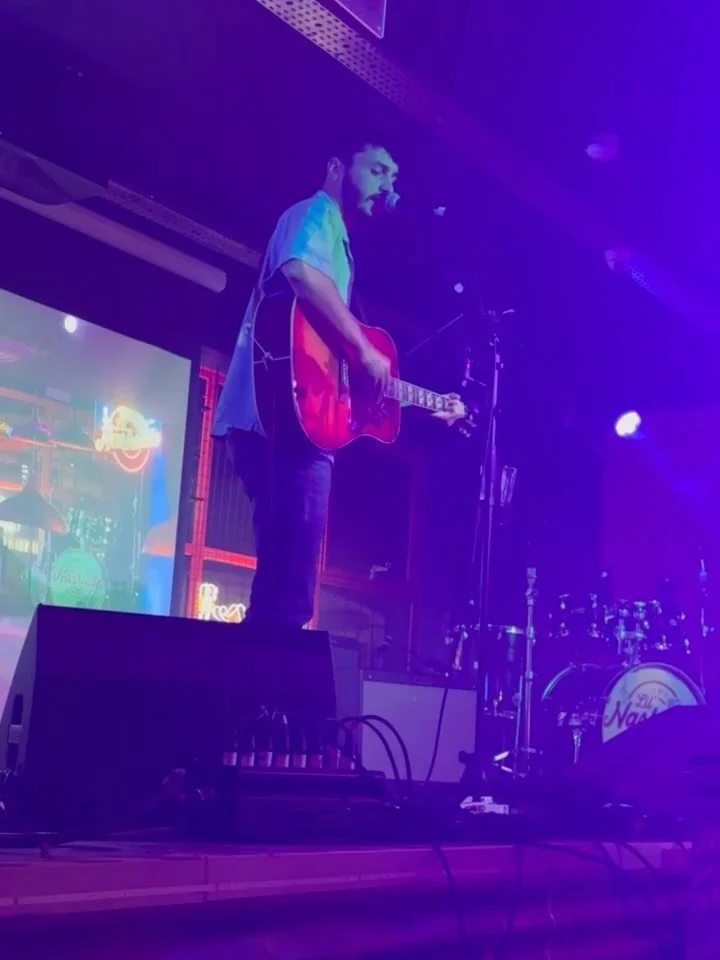 Damn it felt good to be back playing @lilnashvilleuk 🤠 thank you to everyone who came along, it was a privilege to sing with y&rsquo;all throughout the night! See you guys again soon 🤟