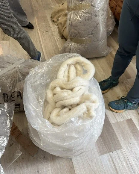 Wow, imagine having a gigantic bag of cashmere to work with! 😍 I would probably make a cozy oversized sweater, a couple of soft scarves, and maybe even some luxurious socks. What would you make if you had access to this fiber? And for my spinners, w