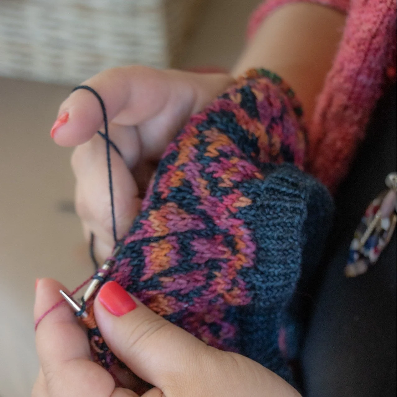 Dream yarn + perfect needles = project success! 🎯 Nicole shares must-knows on fiber types, dye lots, allergies, and swatching so your makes fit just right. Level up your stash picks&mdash;read it here!  Comment "Blog" to get the link💡🧵​ 