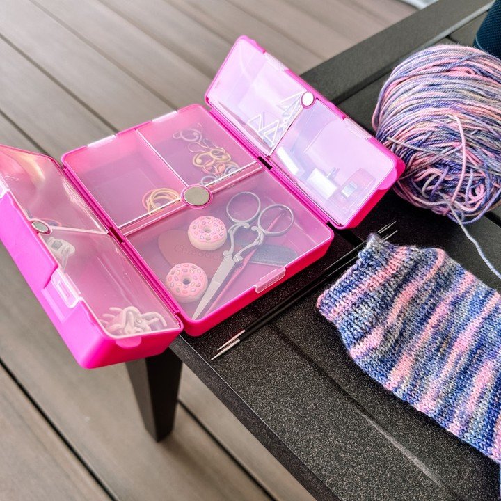 This is one of my favorite kinds of knitting moments &mdash; a sock on the needles, a little pop of color, and all the tiny essentials within reach.
 Not rushing. Not trying to &ldquo;earn&rdquo; progress. Just enjoying the rhythm.
What&rsquo;s in yo
