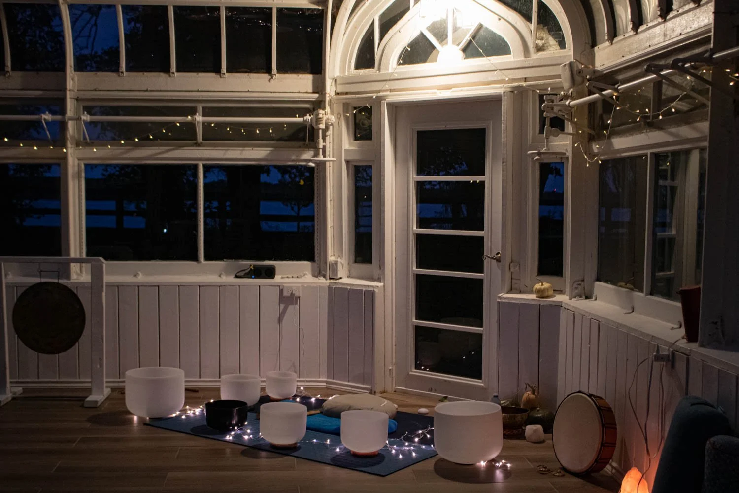  Scherri Dickson held an event at Soulful Energy on Saturday October 30 from 7 p.m. to 8 p.m.  She said the event is for people to find relaxation, restore their energy and to get to a meditative state that allows them to be calm and stay in the mome