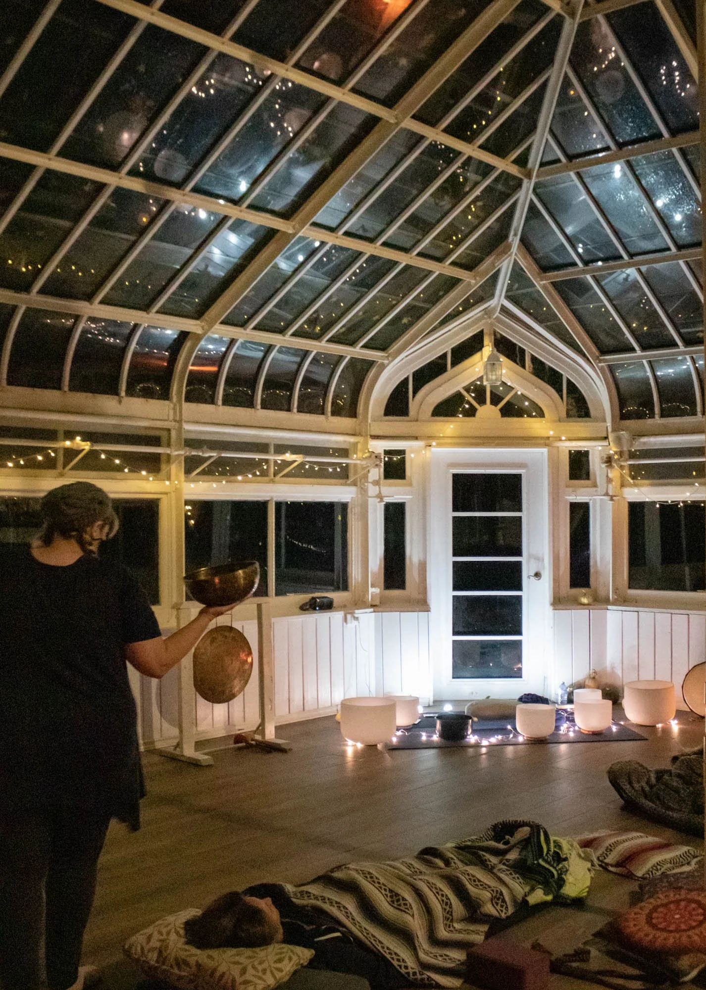  The sound bathing event was hosted by Scherri Dickson at Soulful Energy in Fort Erie. The greenhouse is owned by Natalina Giovinazzo who joked at the beginning of the event saying, "we don't grow plants we grow people." The event ran from 7 p.m. til