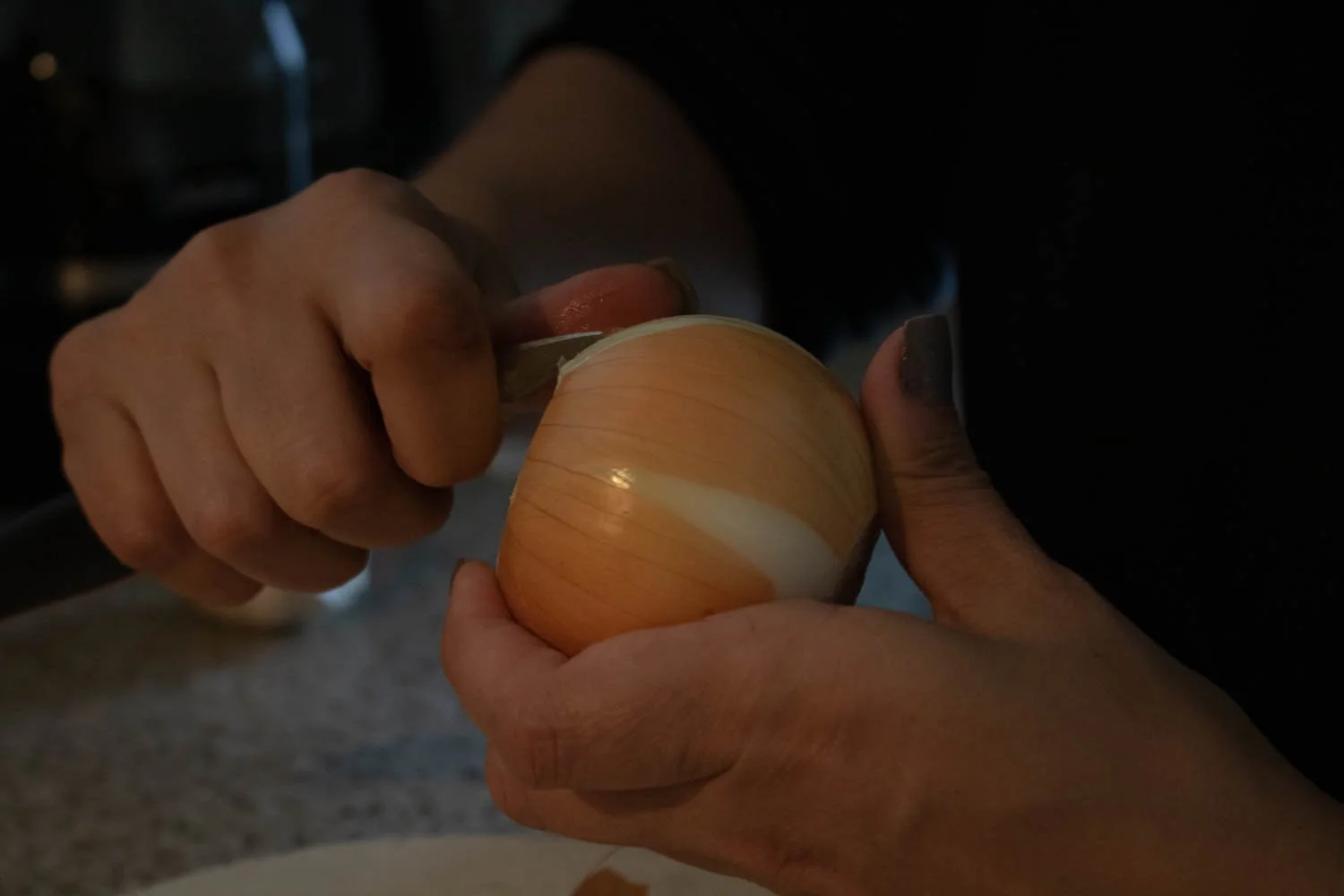  The ‘Mahshi’s’ recipe varies from home to home, but in all cases anything that is added to the mixture of rice needs to be finely chopped. In this case, the vegetables are stuffed with a mixture of rice, onions, ground beef, onions, garlic, and toma