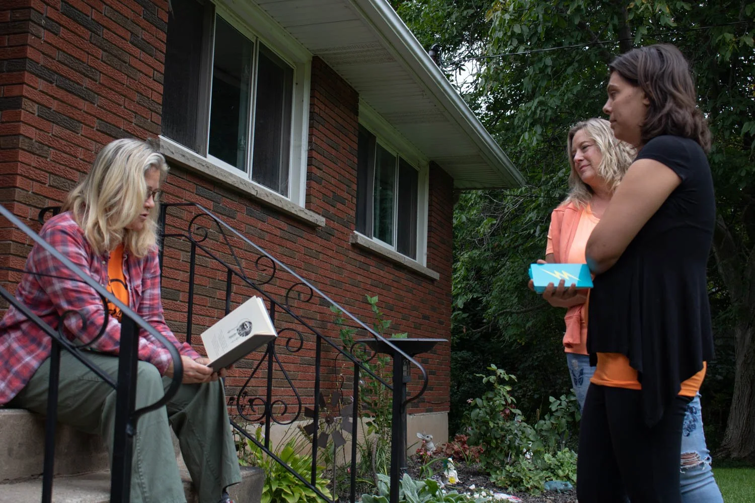  Horse wisdom Yoga practitioner Dawn Lawson-Gula hosted an event to honour the land and the death of indigenous children during their time at the residential schools. Lawson-Gula said her drum, which stays with her in her bedroom, spoke to her about 