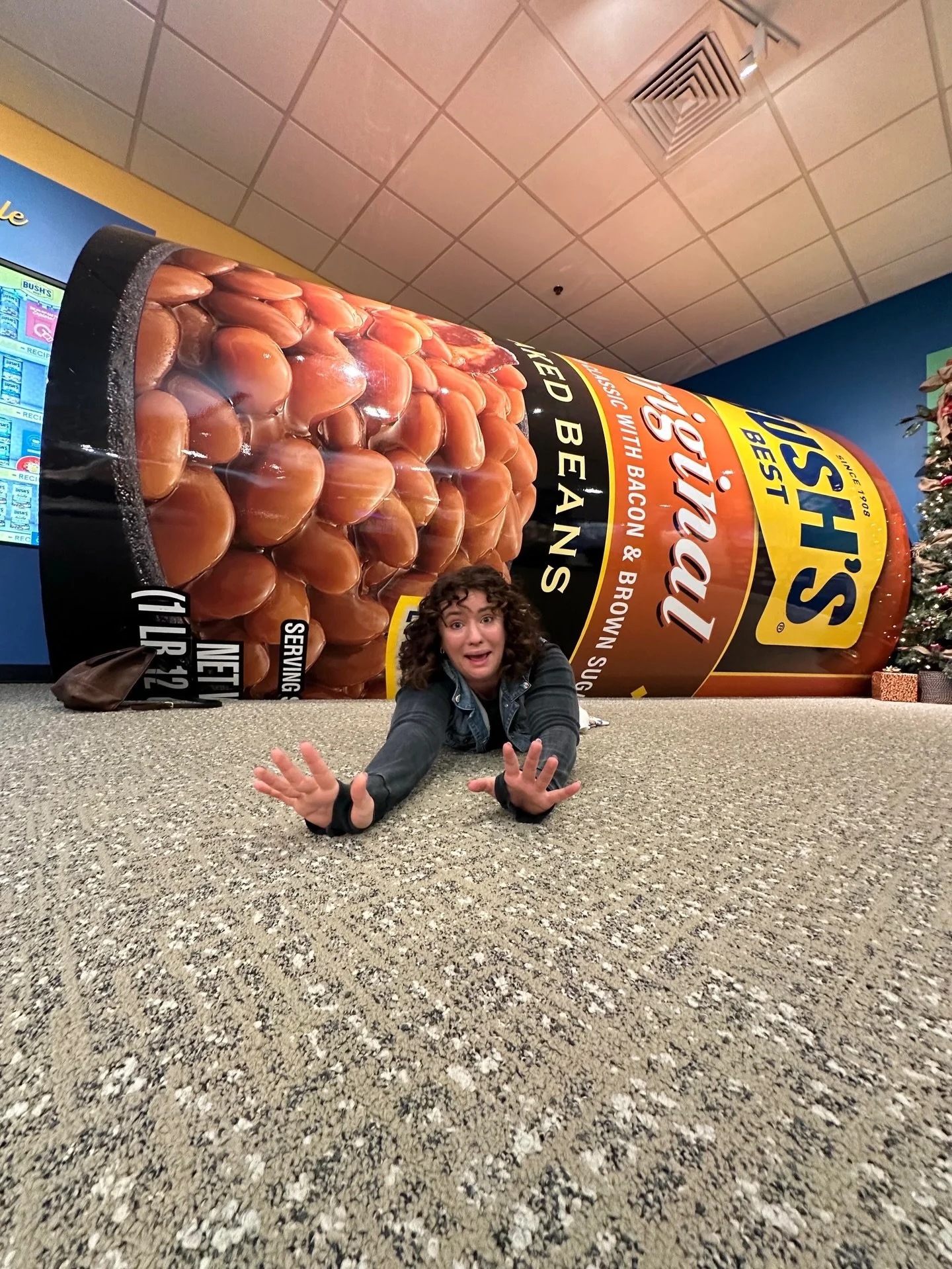 The best pic to come out of our trip to Dollywood last December&hellip;who needs AI to create good content? Not us! @hollystrawberry @bushsbeans