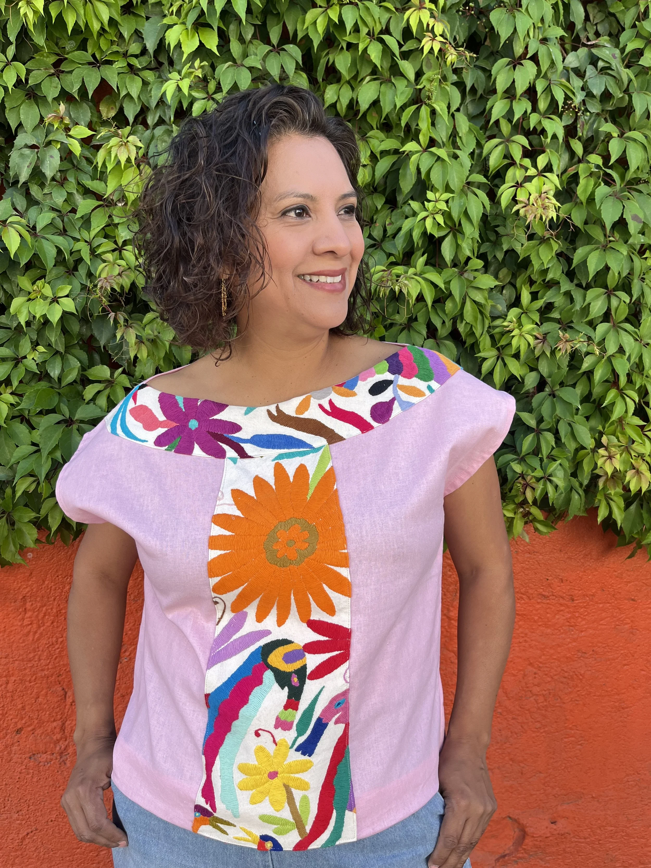 blusa rosa otomi.jpg