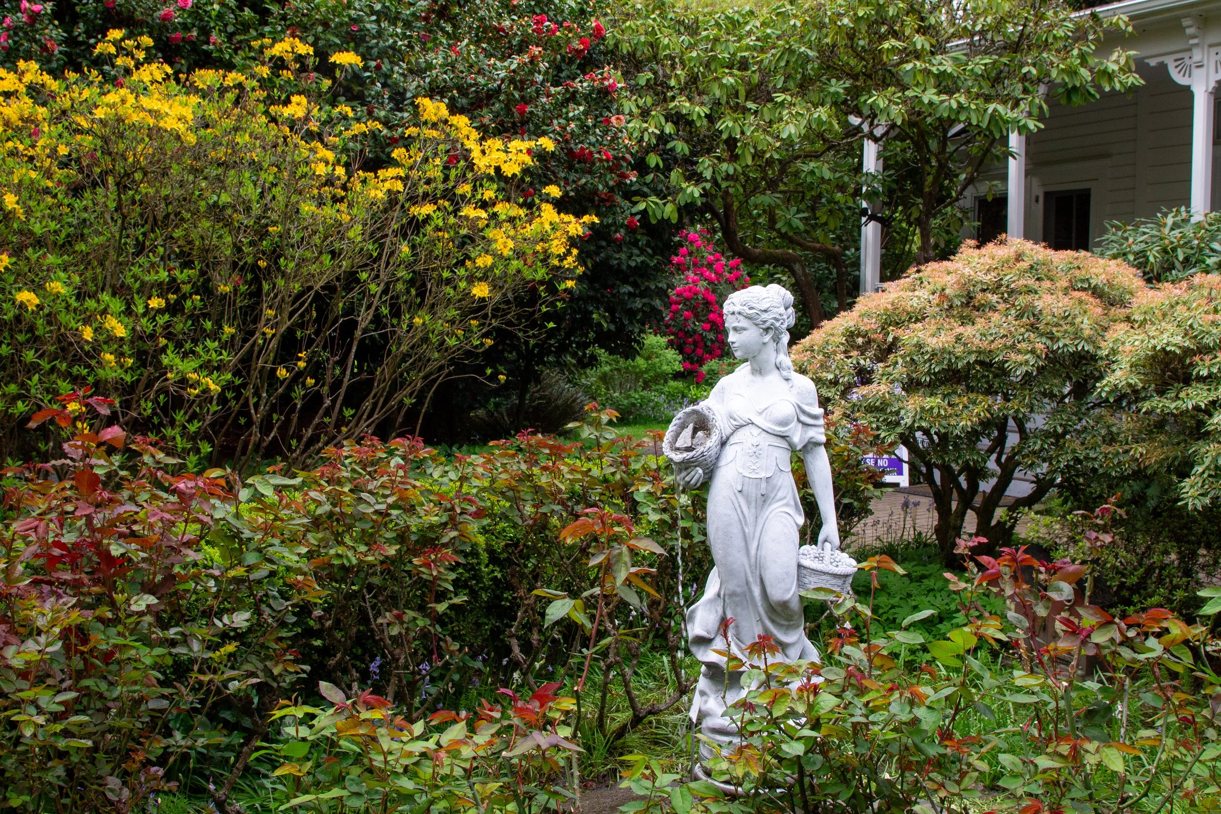 Statue of girl in Hulda Klager Lilac Gardens