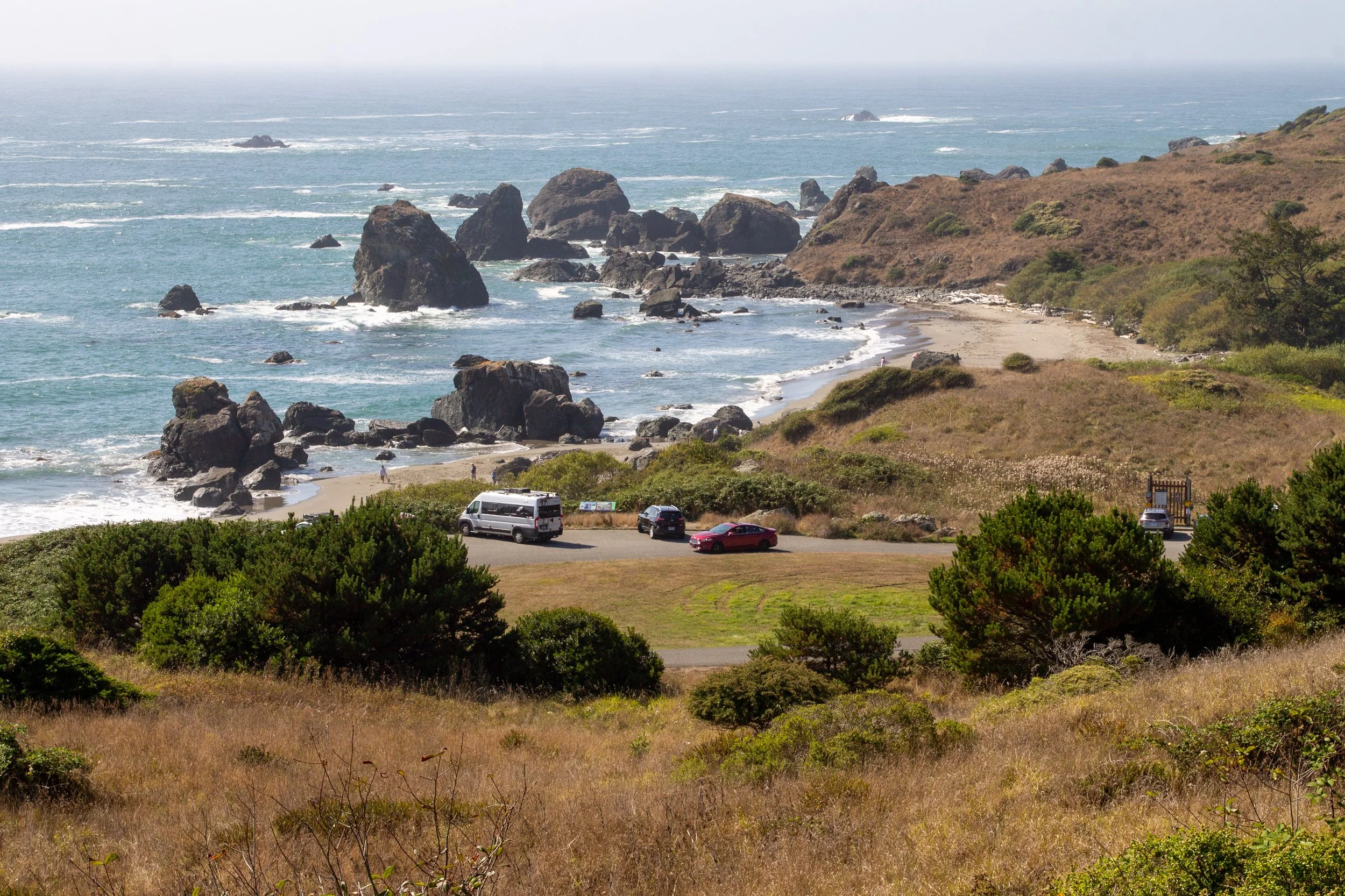 Parking area and Lone Ranch Beach