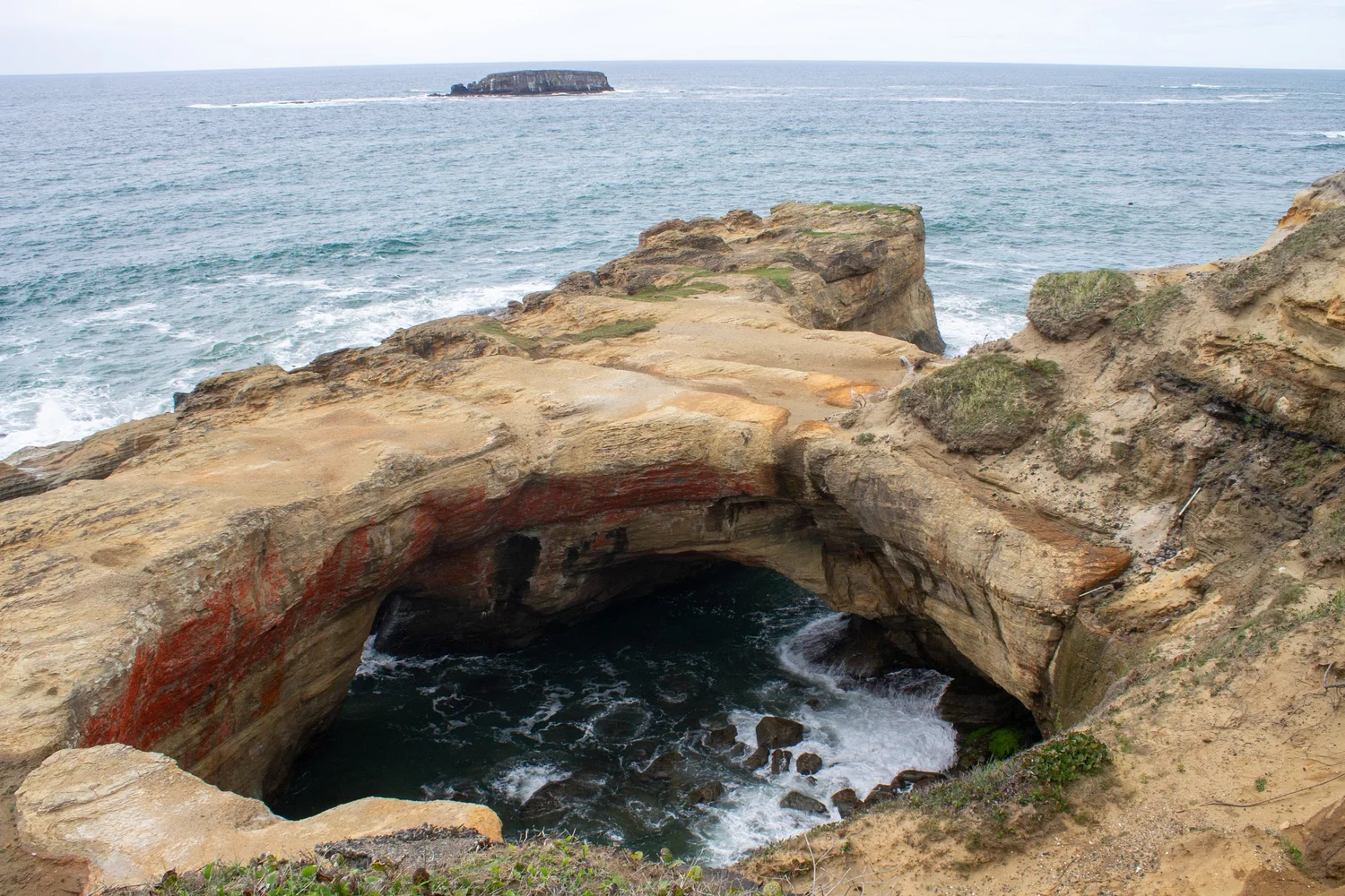 Quick Guide to Devil’s Punchbowl State Natural Area — Pines and Vines