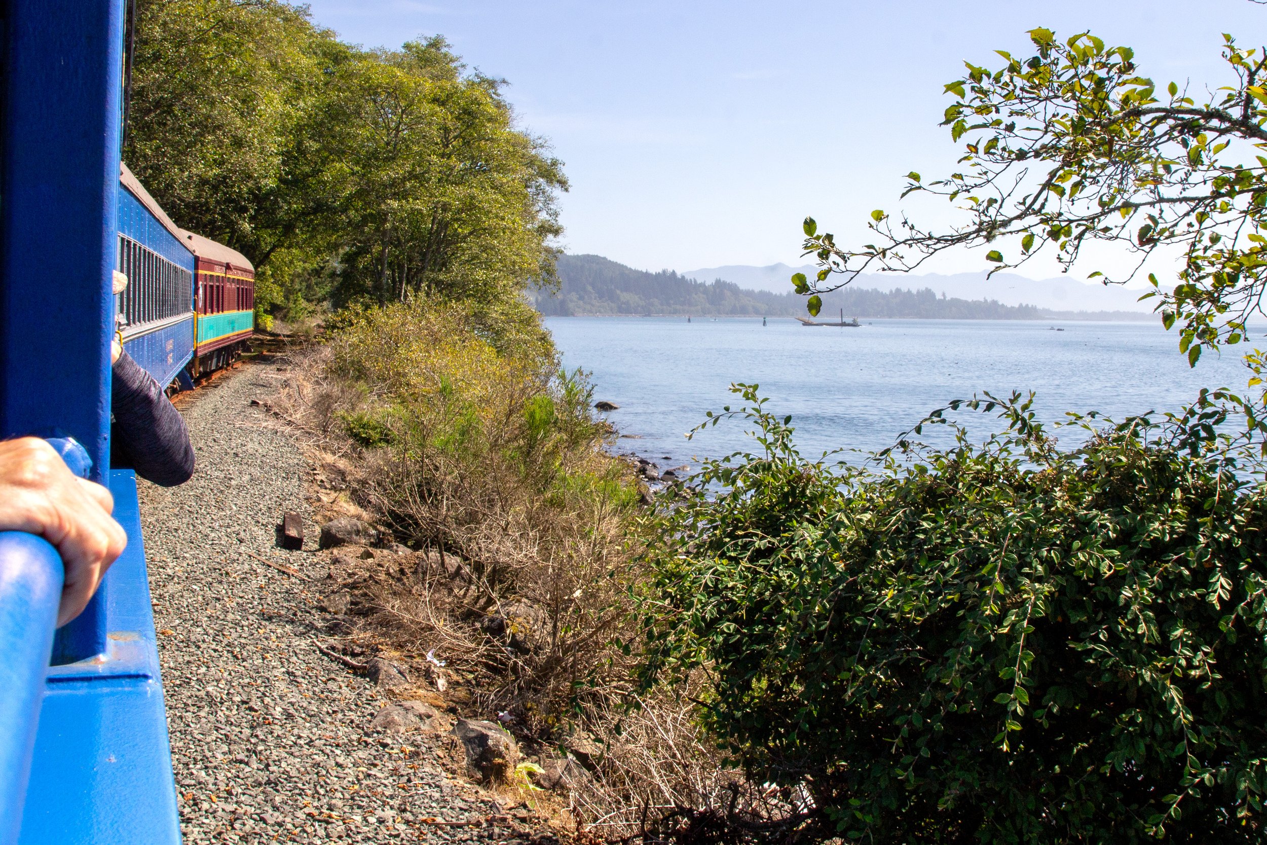 Train runs along Oregon Coast