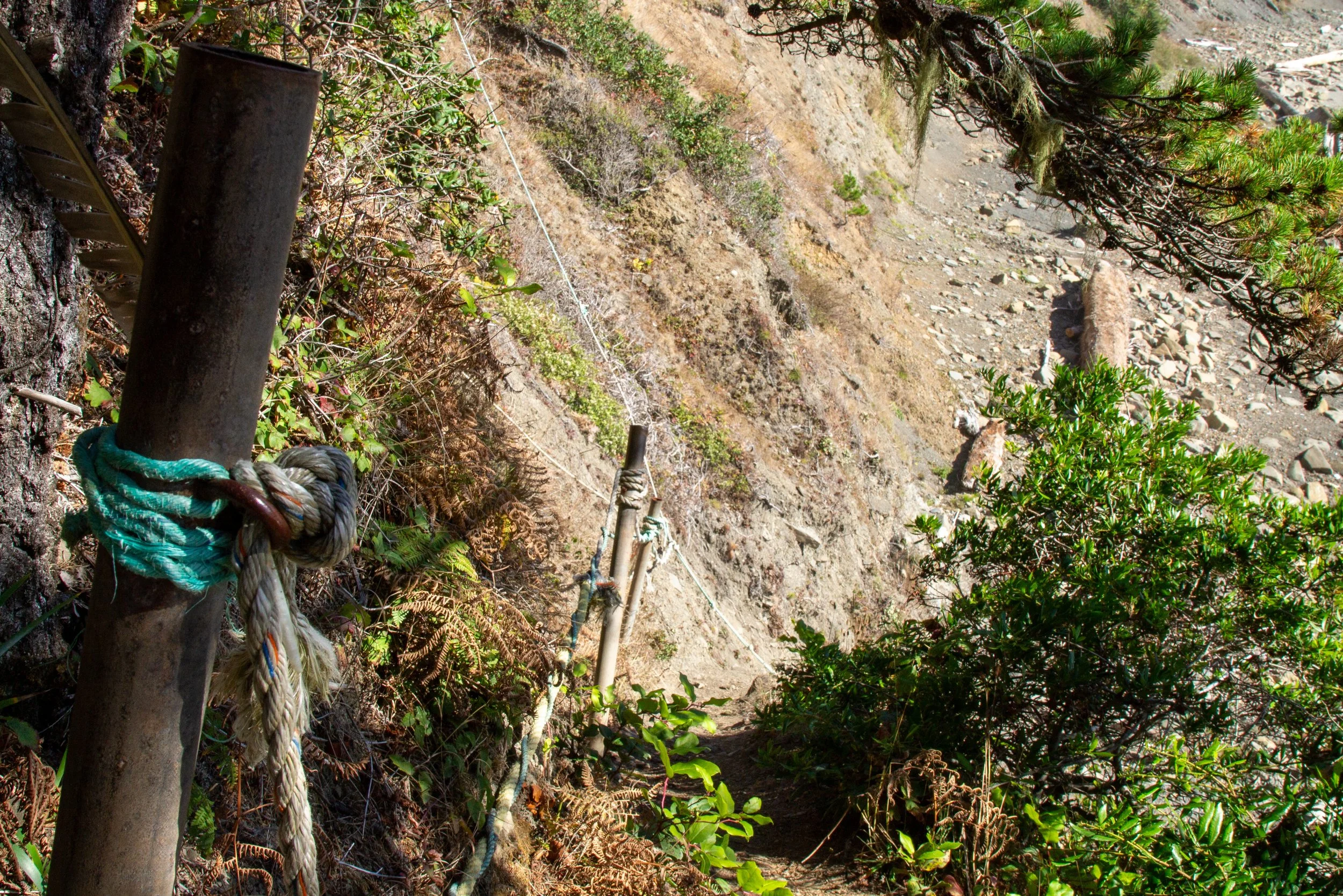 Ropes along trail to the beach