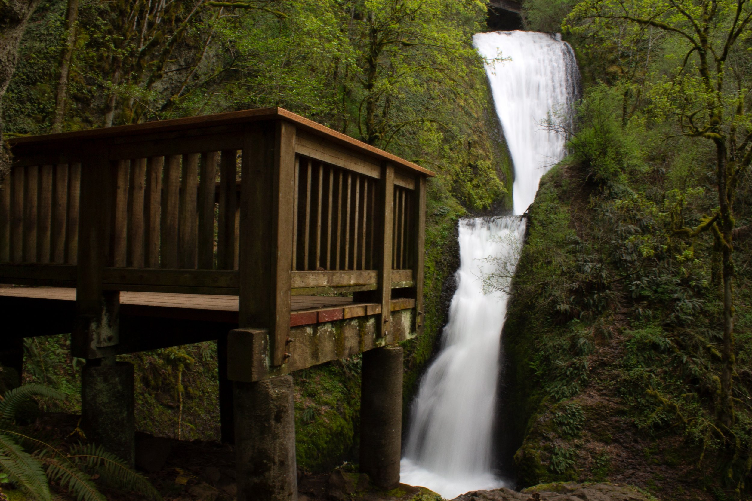 Platform overlook facing Bridal Veil Falls
