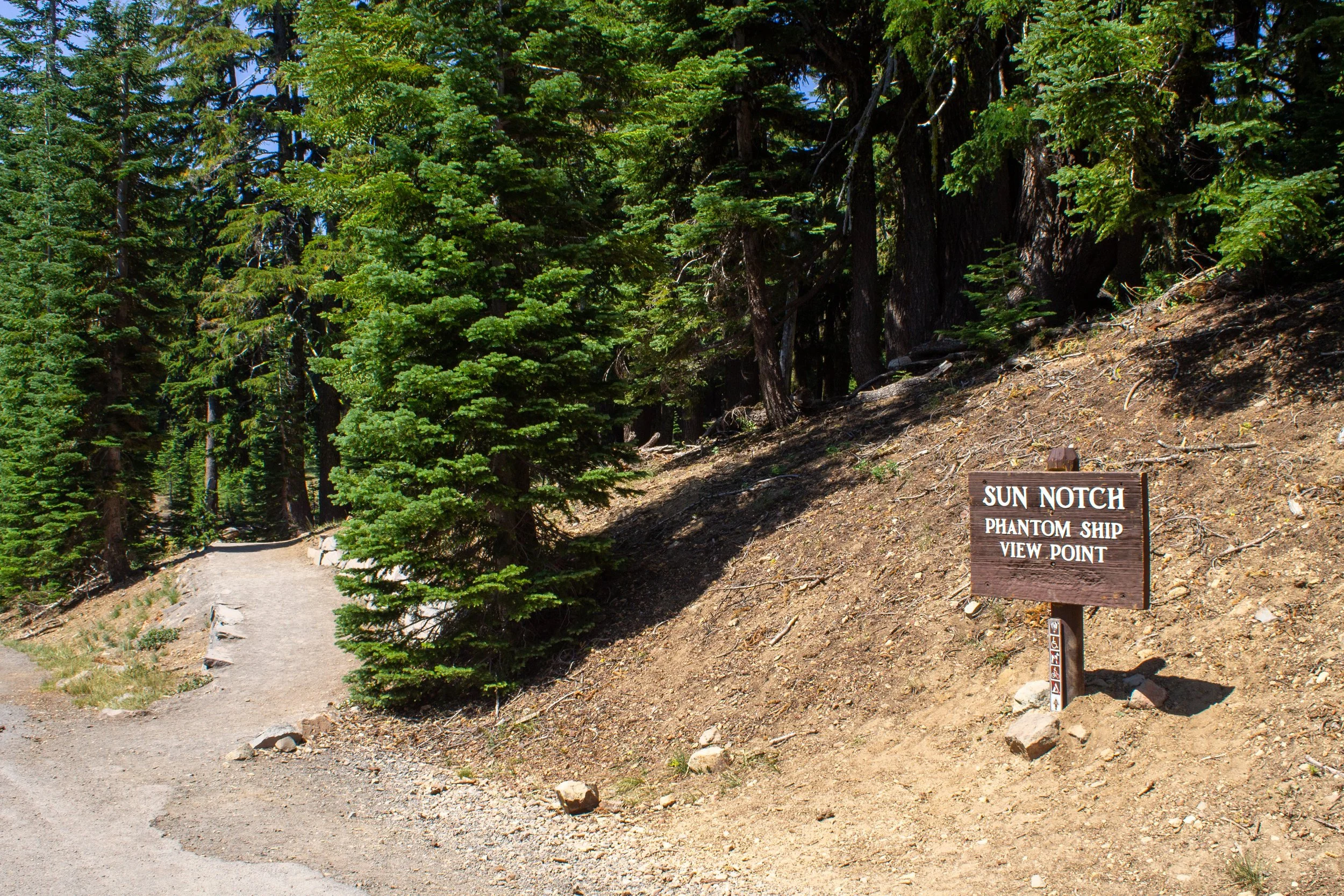 Sun Notch Trailhead with sign