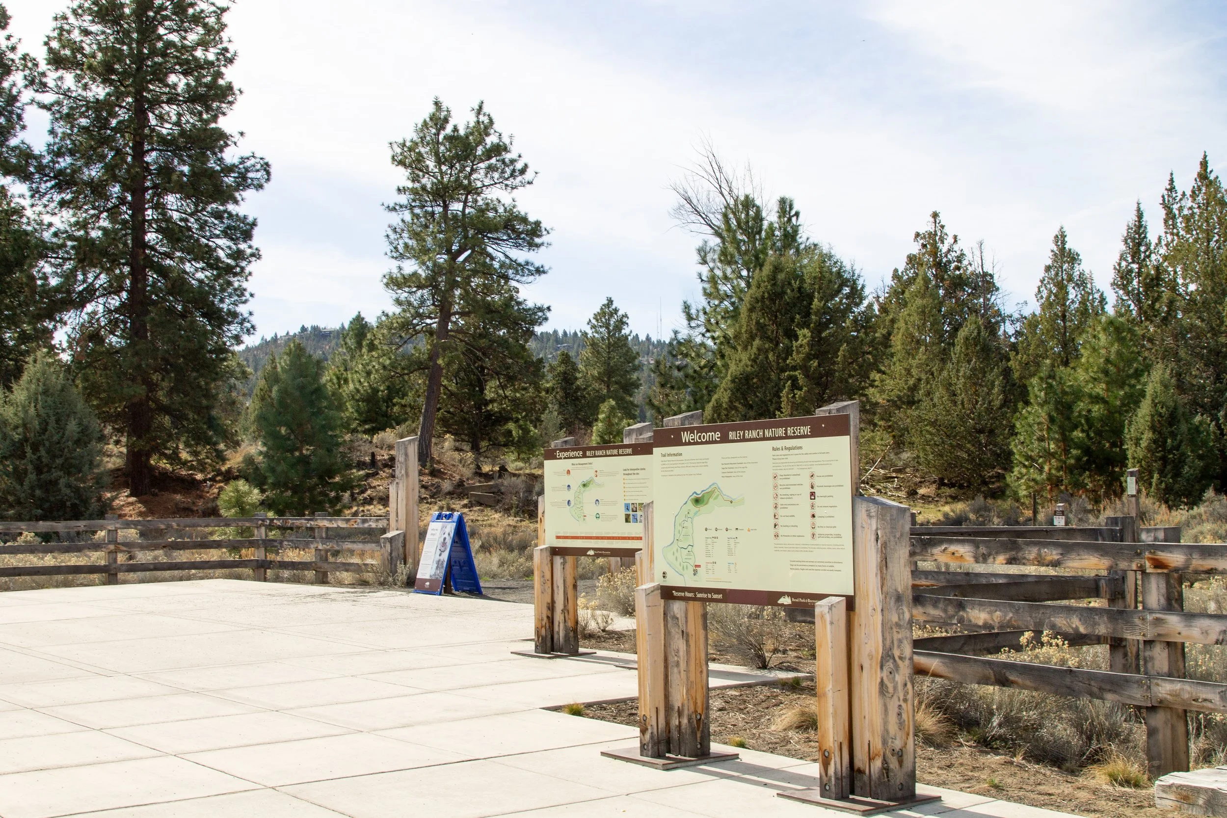 Riley Ranch trailhead with maps on signs