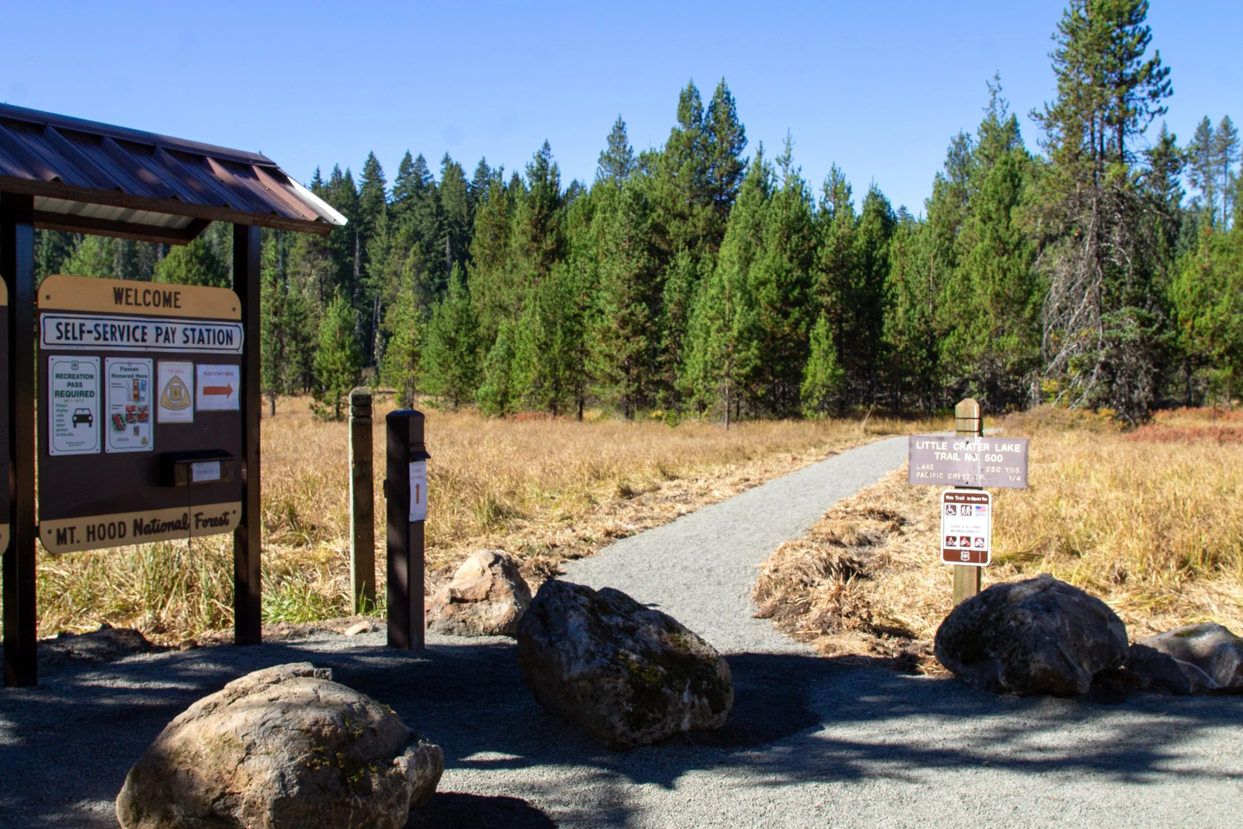 Little Crater Lake Trailhead