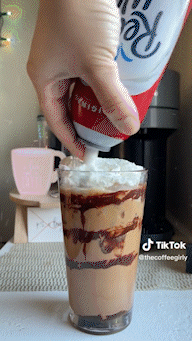 v12044gd0000cgespe3c77u9nmdaohrg_MP4_AdobeExpress.gif