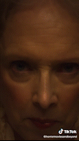 v12044gd0000ccuudg3c77u44medcjm0_MP4_AdobeExpress.gif