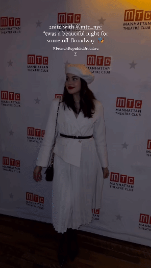 gigidiazofficial3 (1).gif