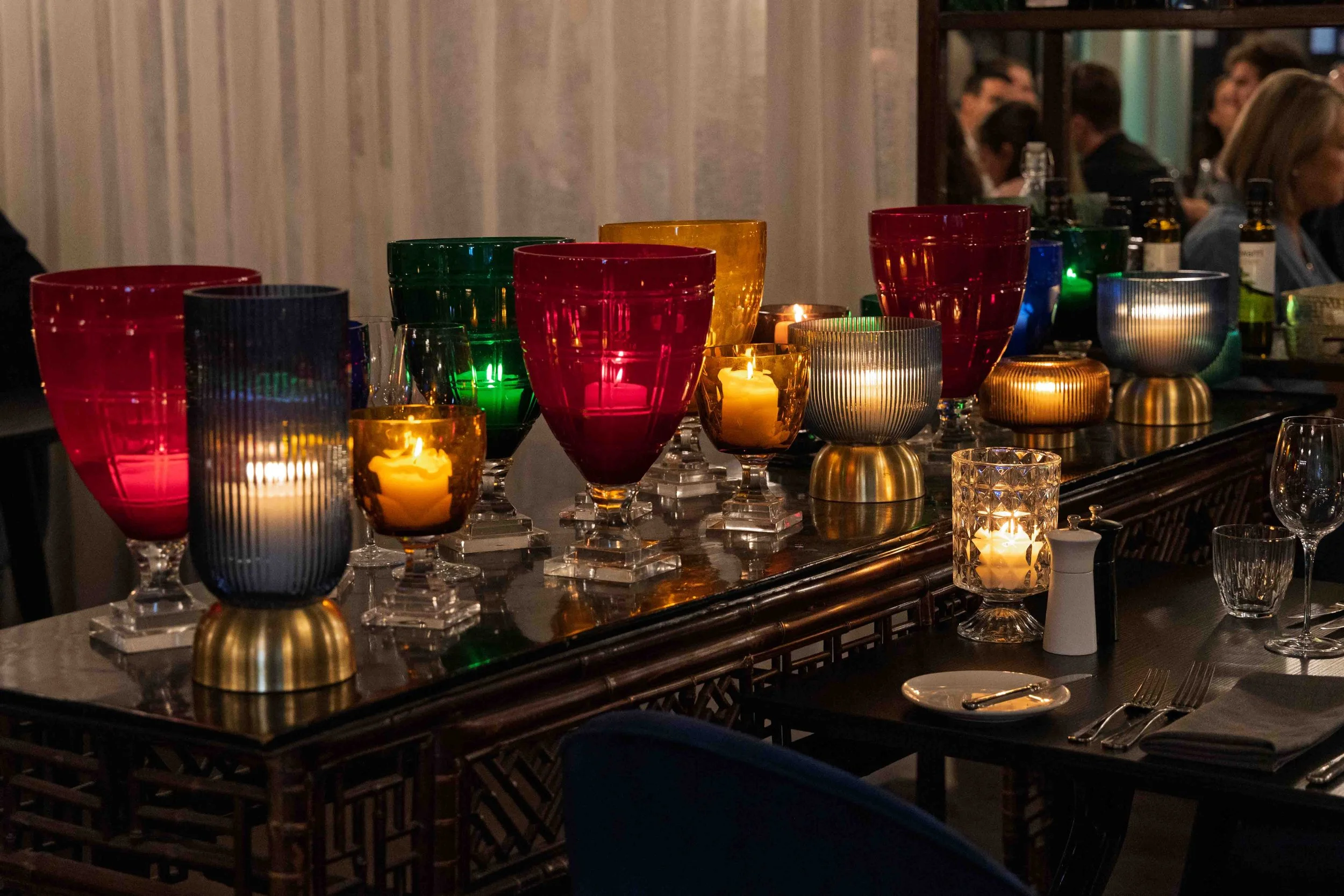 the-oriana-glamorous-peacock-room-tania-kuegler-photography.JPG