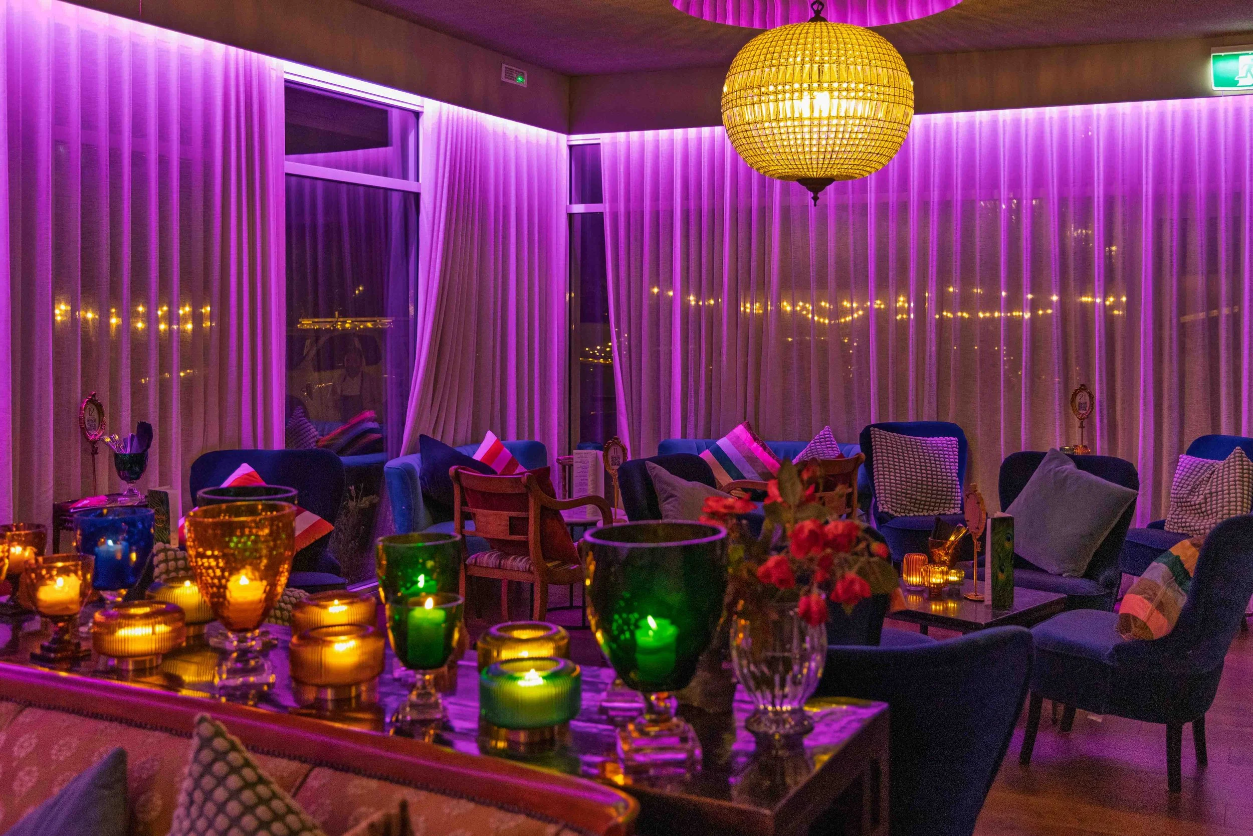 the-oriana-room-retro-hotel-resort-tania-kuegler-photography.JPG