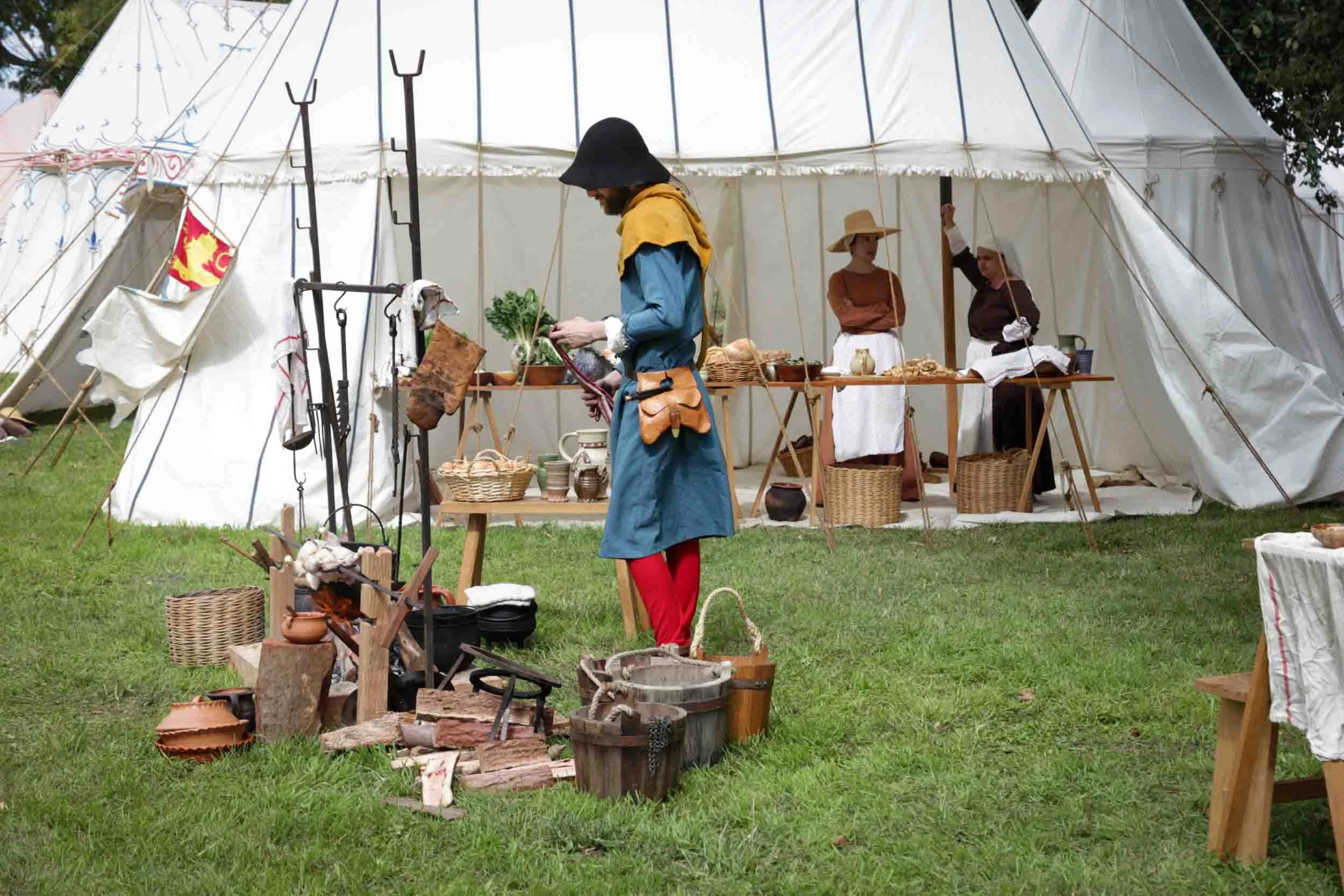 medieval-faire-kitchen.JPG