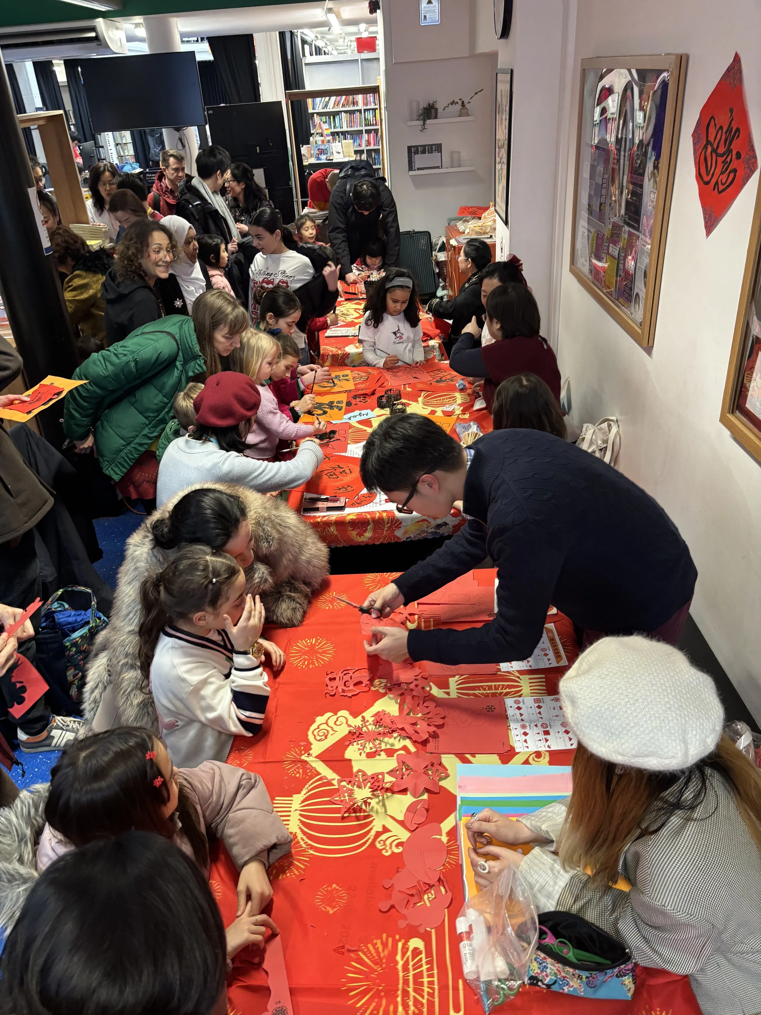 Workshop - crowd.jpg