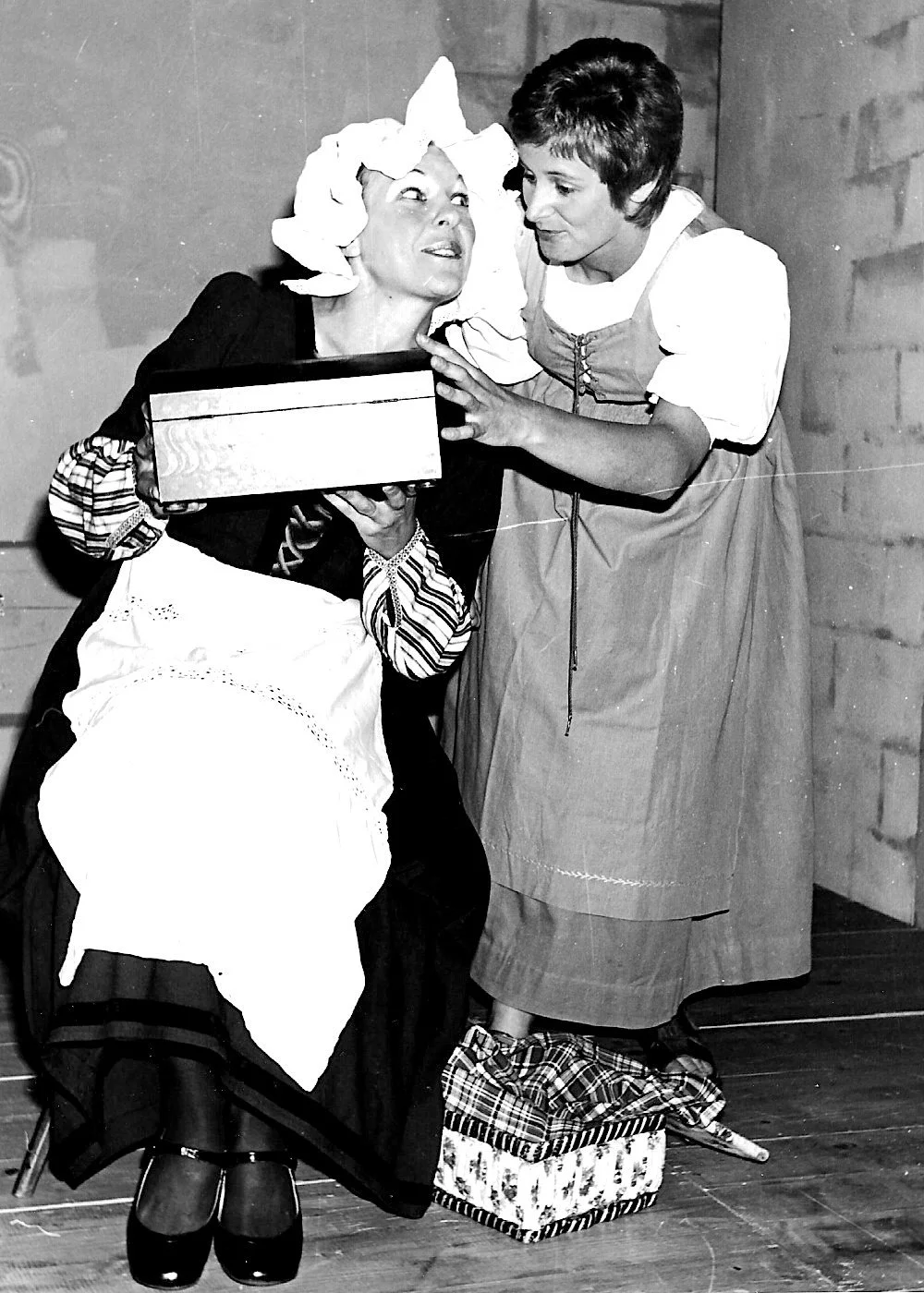 Therese Richard, Maria Oberholzer