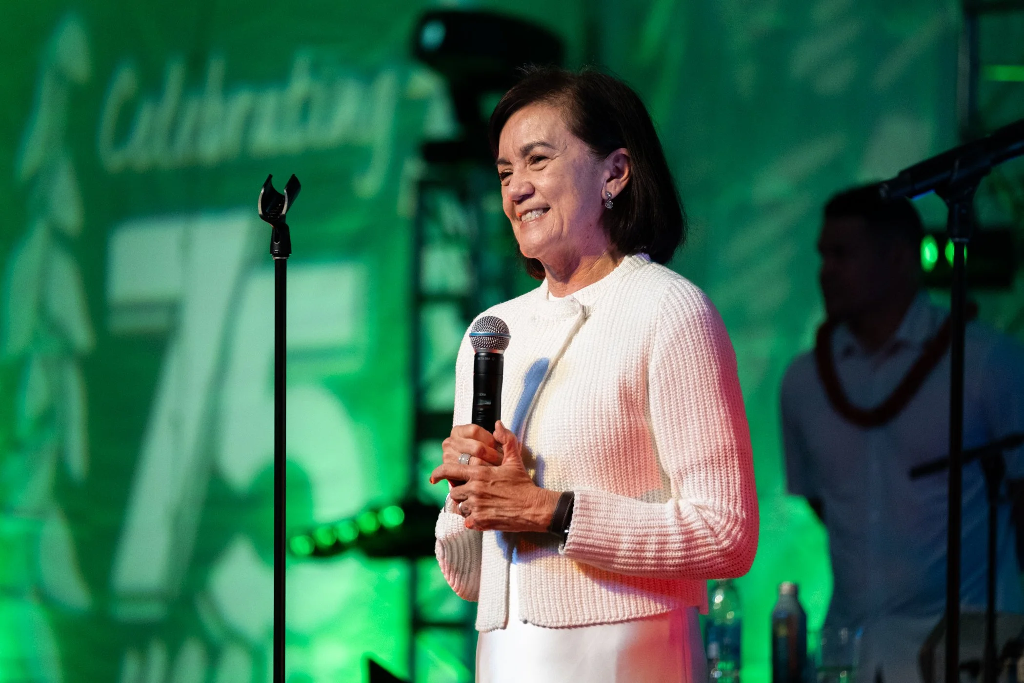 FOODLAND-030423-75TH ANNIVERSARY-4X6@350DPI-AC-187.jpg