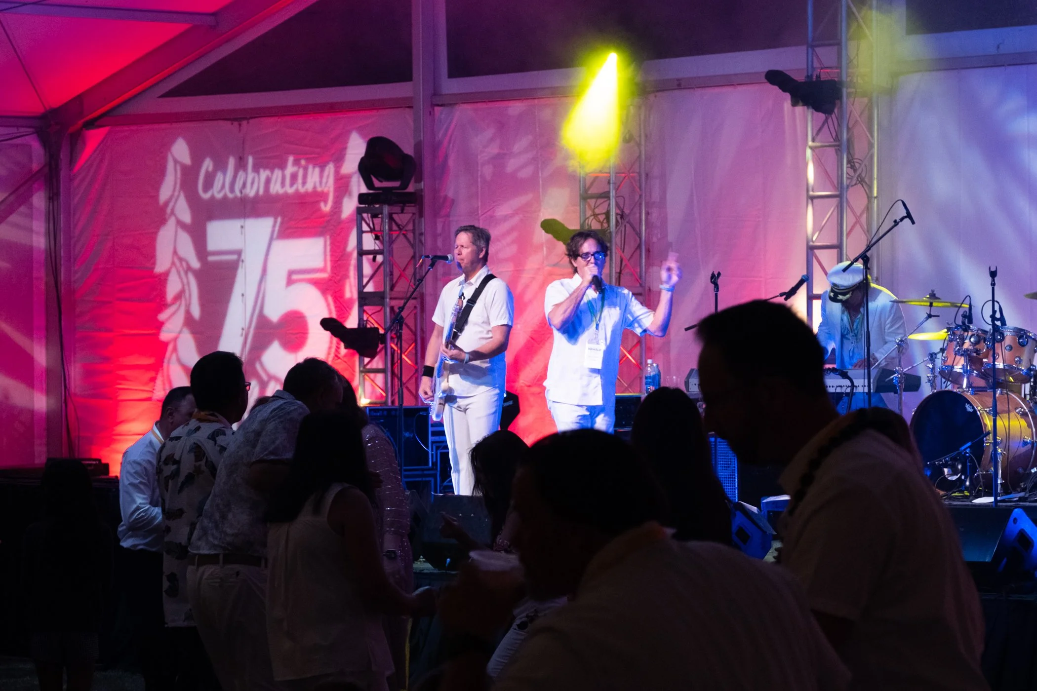 FOODLAND-030423-75TH ANNIVERSARY-4X6@350DPI-AC-205.jpg