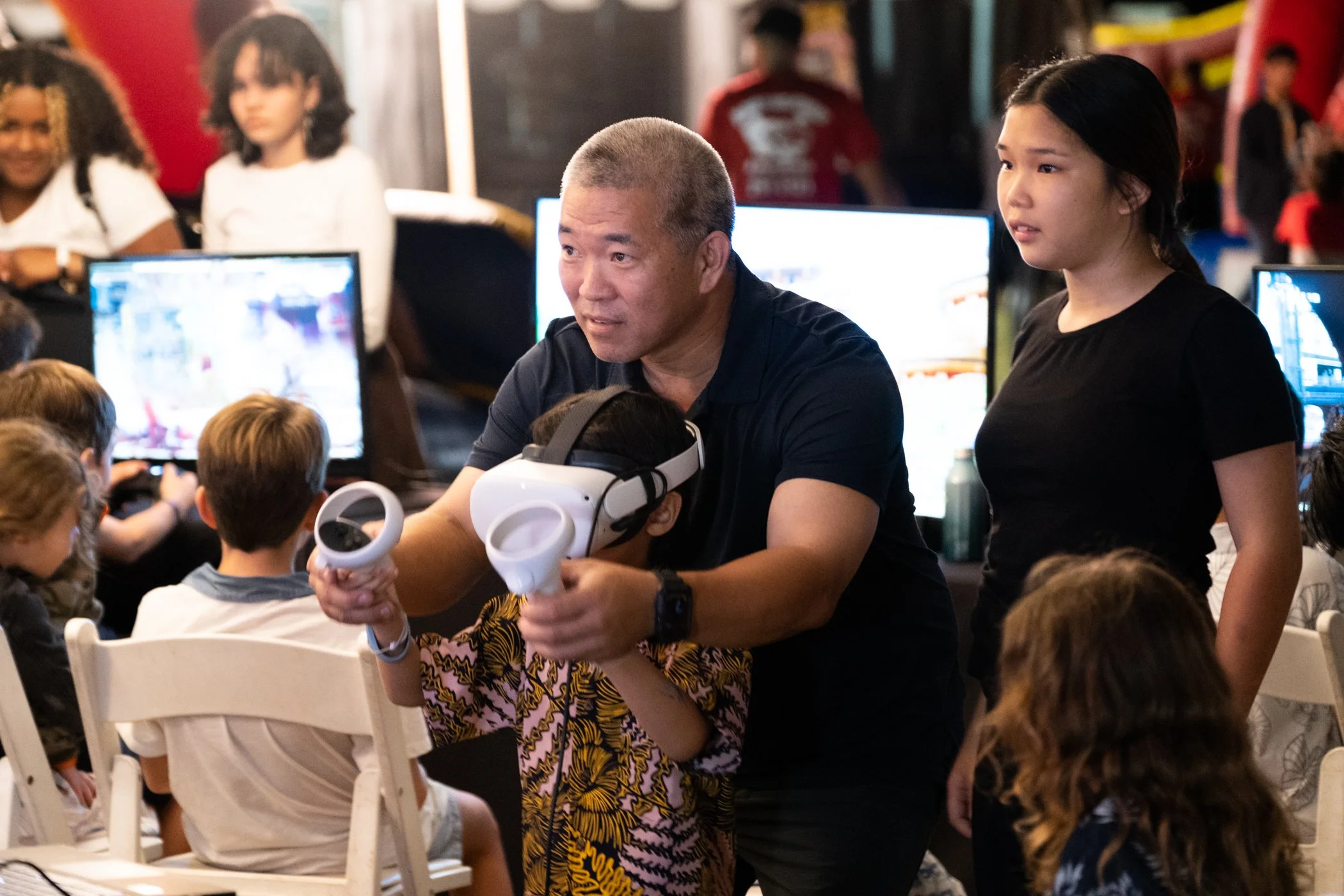 FOODLAND-030423-75TH ANNIVERSARY-4X6@350DPI-AC-204.jpg