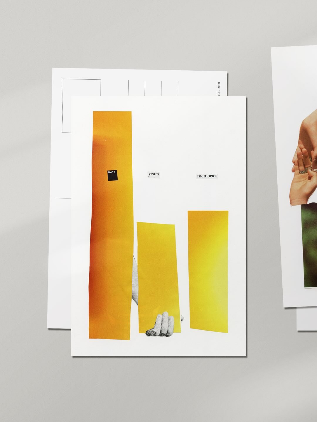 Deux collages in&eacute;dits maintenant sur cartes postales!

Des collages sur le temps:
&laquo;Days, years, memories&raquo; et &laquo;Jusqu&rsquo;&agrave; la fin&raquo;

J&rsquo;ai aussi ajout&eacute; des paquets surprise, pour les personnes comme m