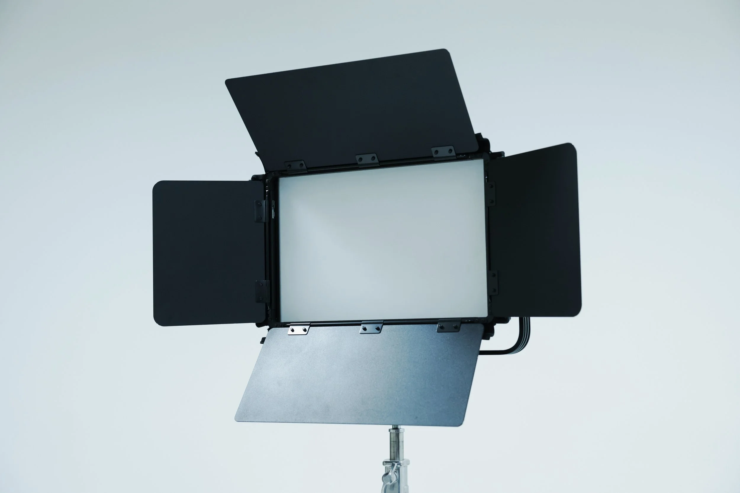 Aputure Nova P300C (x1)