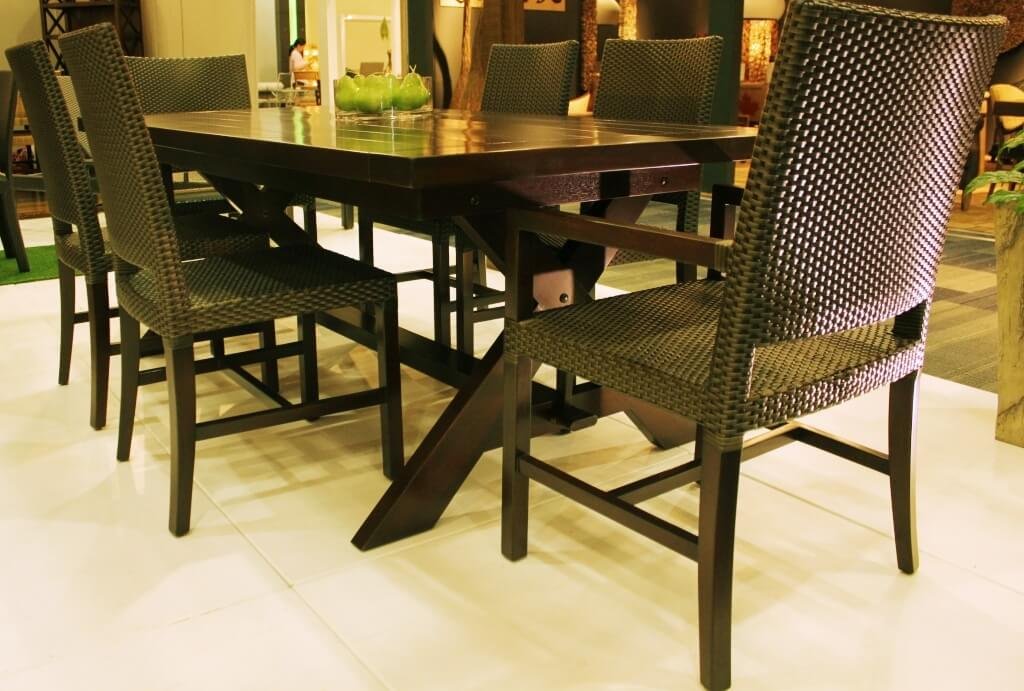 DIN Rancho table and Contempo chairs.jpg