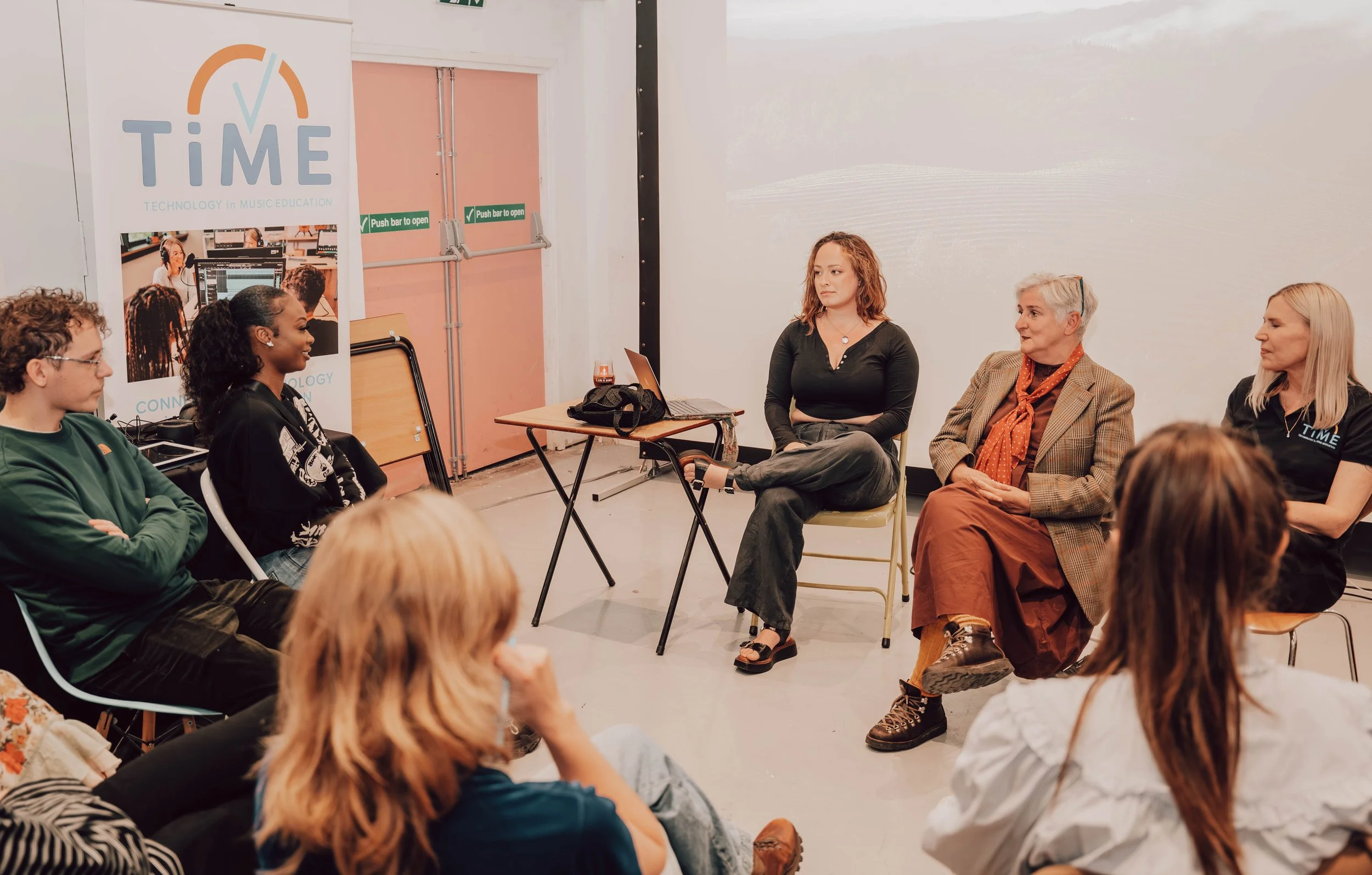 hustle panel 2.jpg