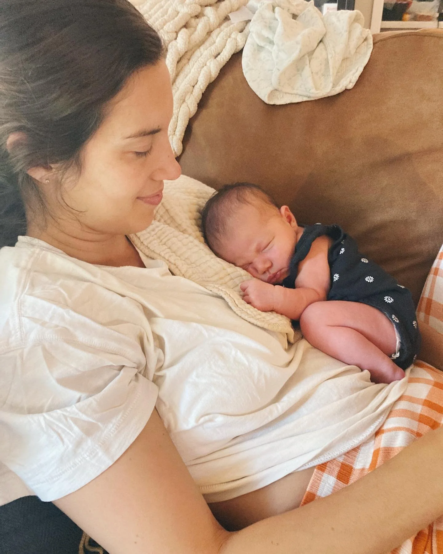 Birth story of Aubrielle is on the blog!
How our planned homebirth turned into an unintentional free birth. I hope this exemplifies how birth can be intense and joyful at the same time. 
Link is in my bio! Or go to www.wholisticroots.co/blog