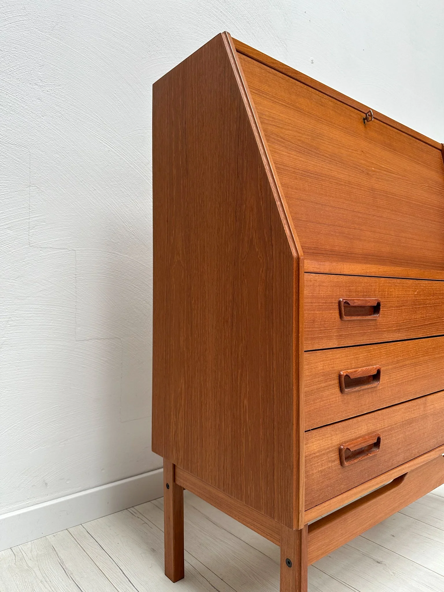 1960s Vintage Danish Design Teak Secretary by Dyrlund – detail 4