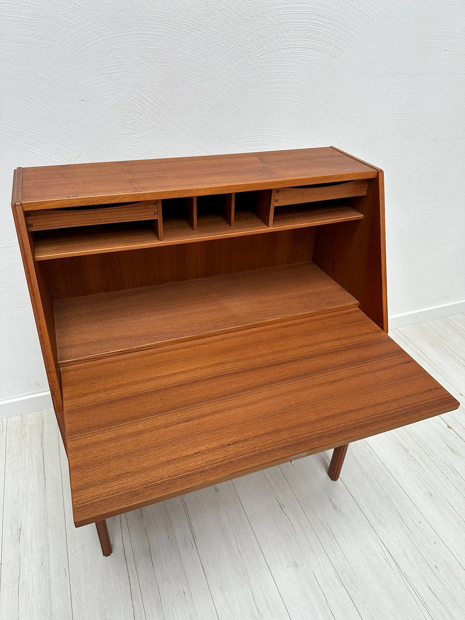 1960s Vintage Danish Design Teak Secretary by Dyrlund – detail 11