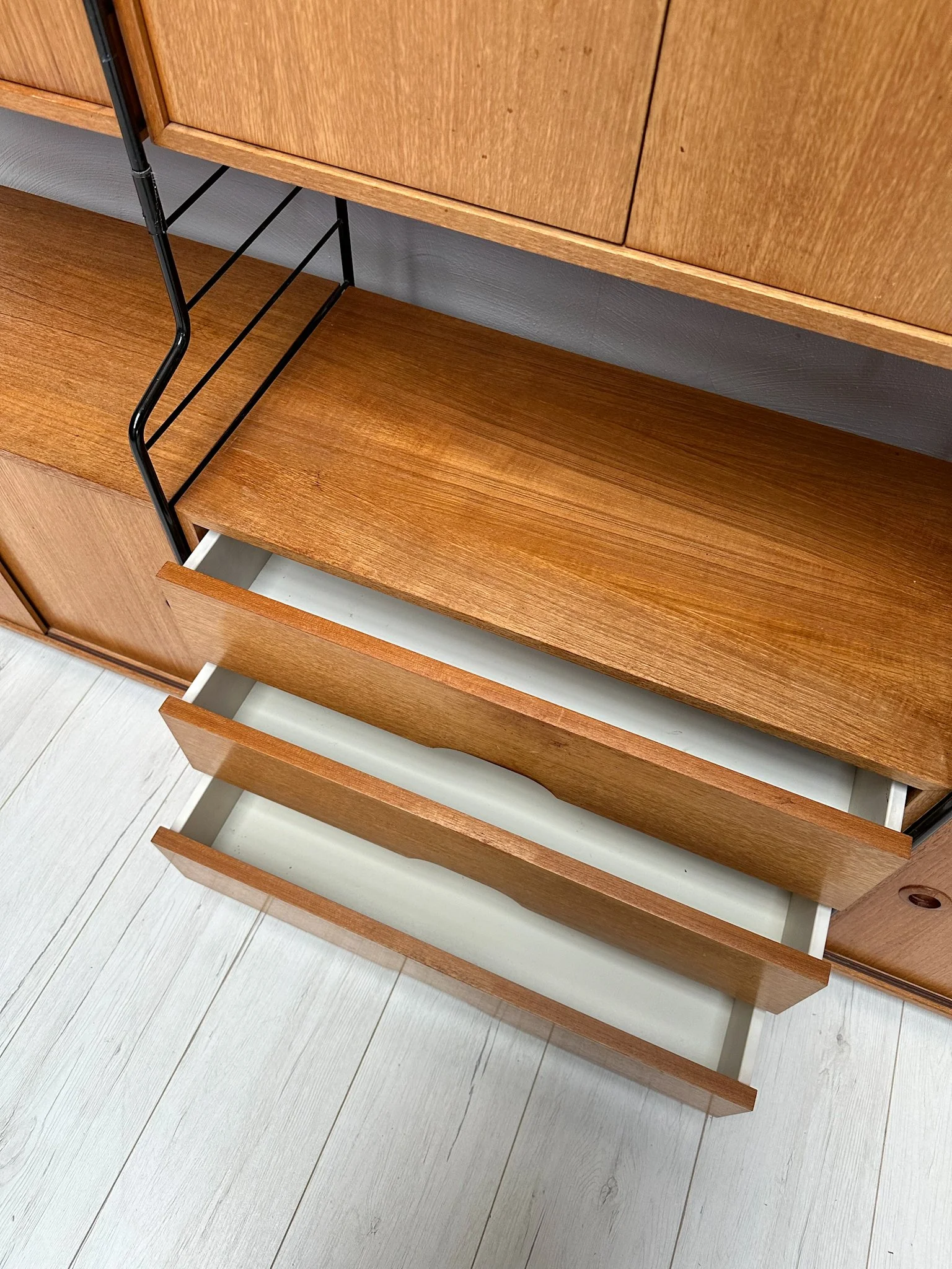 1960s Vintage Freestanding Teak Shelving System by WHB Germany – detail 13