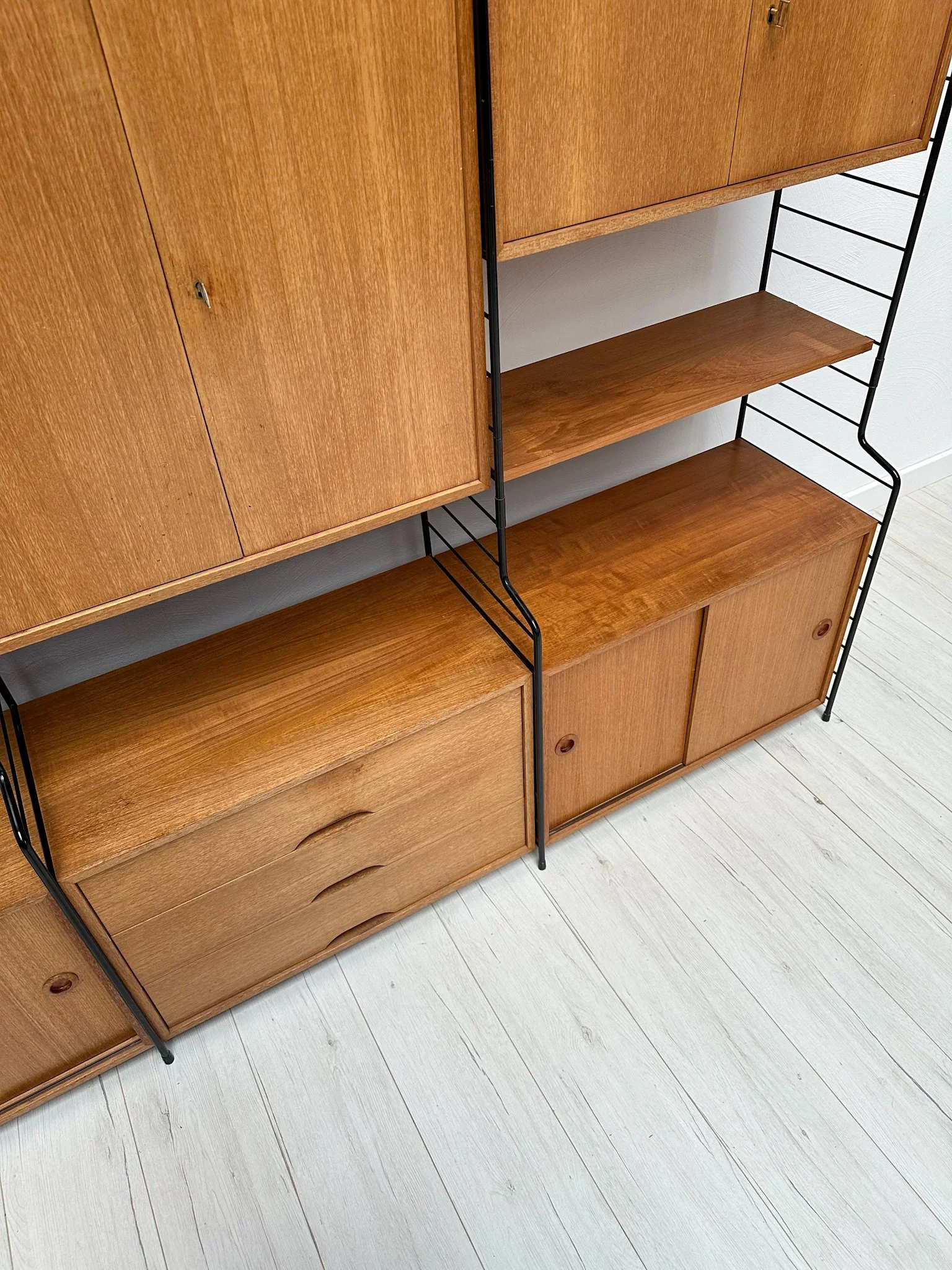 1960s Vintage Freestanding Teak Shelving System by WHB Germany – detail 11