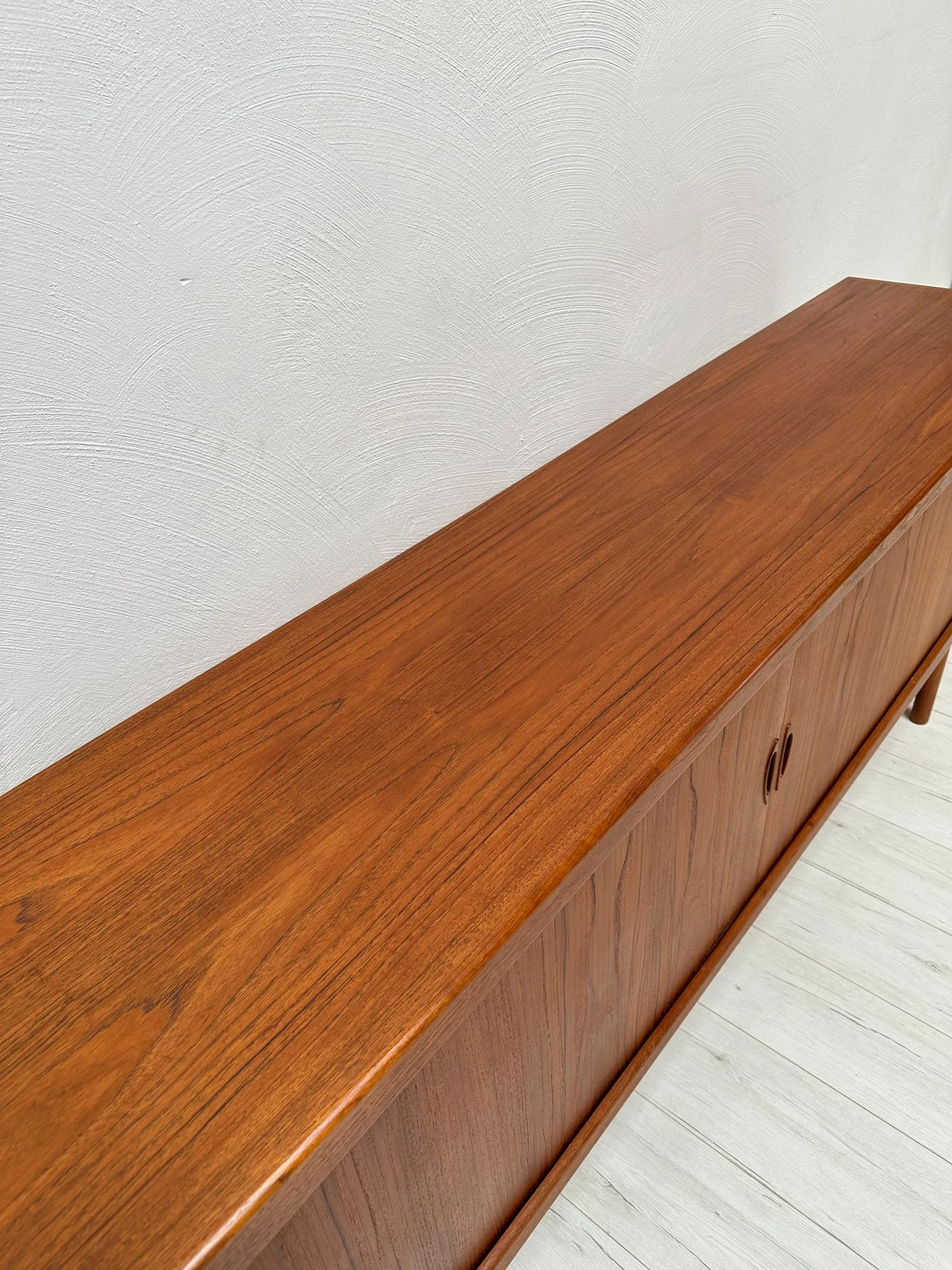 1960s Vintage Large Danish Design Teak Sideboard with Tambour Doors – detail 10