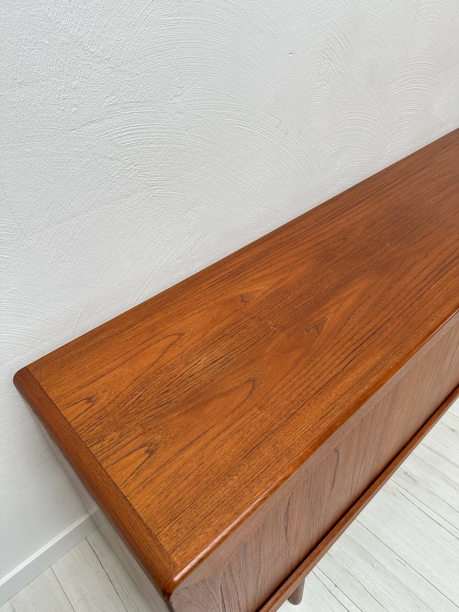 1960s Vintage Large Danish Design Teak Sideboard with Tambour Doors – detail 9