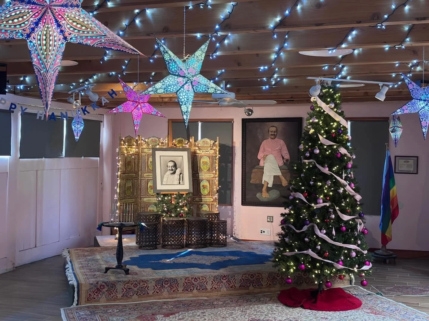 Happy Holidays from the L.A. Baba Center! We&rsquo;d like to thank all of you who follow us on Instagram and Facebook, and all the other sites who post about Beloved Baba. We&rsquo;d also like to thank our group of volunteers who did such a wonderful