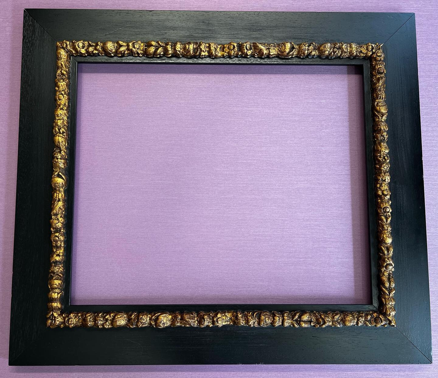 We&rsquo;ve got a few beautifully hand painted frames from the artist Leonardo Dass up for purchase. DM for inquiries or check out our website! 
Frame size- 20x24
.
#customartist #frames #artframing #customartframing #artframing #uniqueframes #artcol