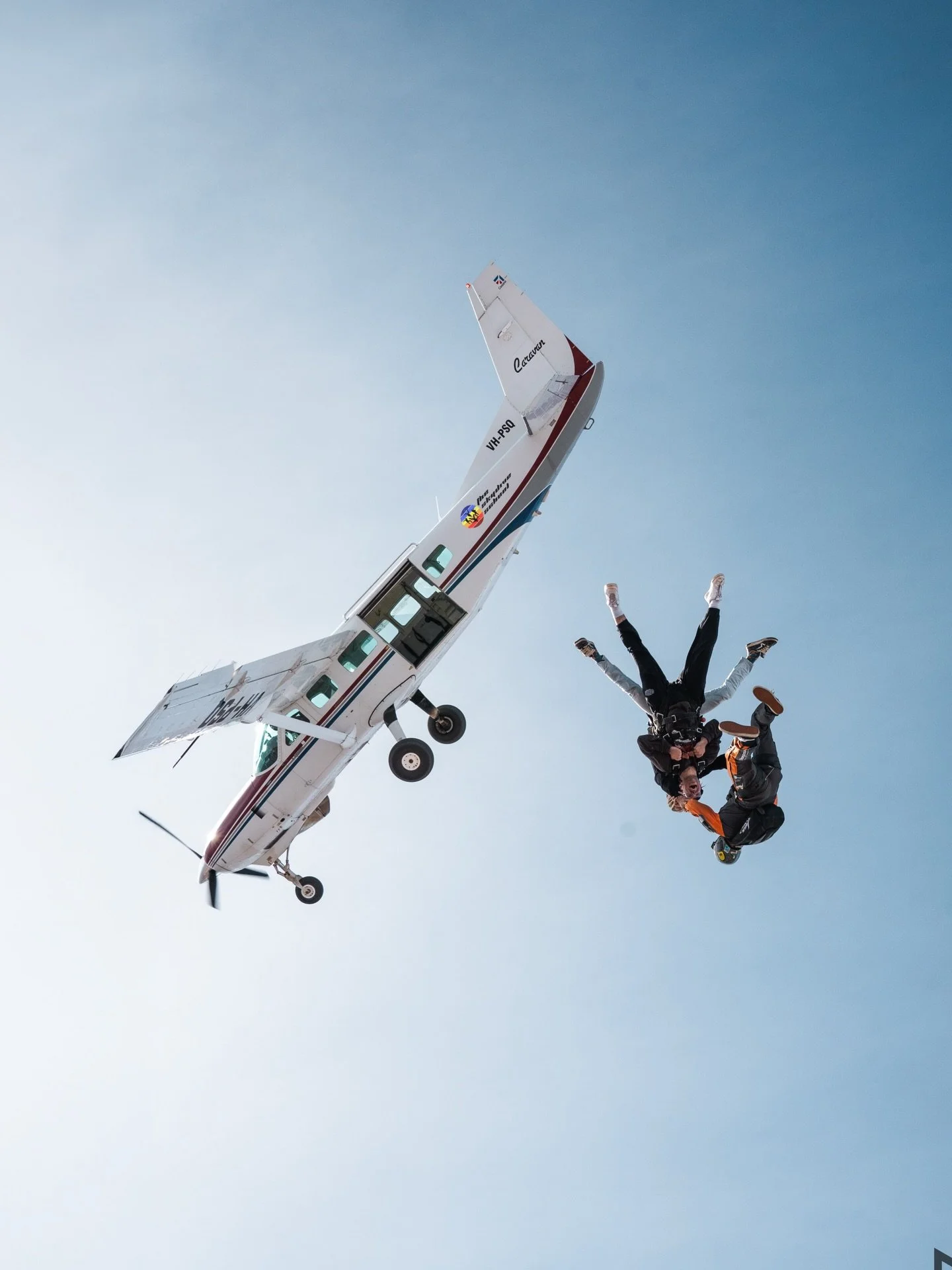 Causally chucking a headdown tandem exit 🪂😎