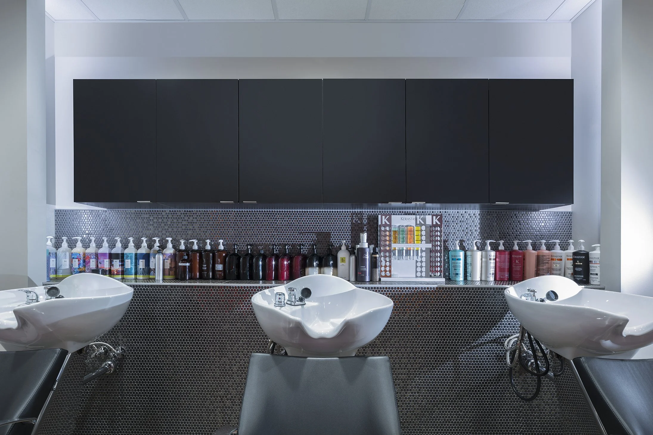 The studio shampoo room at bijin salon & spa in Prairie Village, KS (Kansas City metro) located in The Prairie Village Shops.