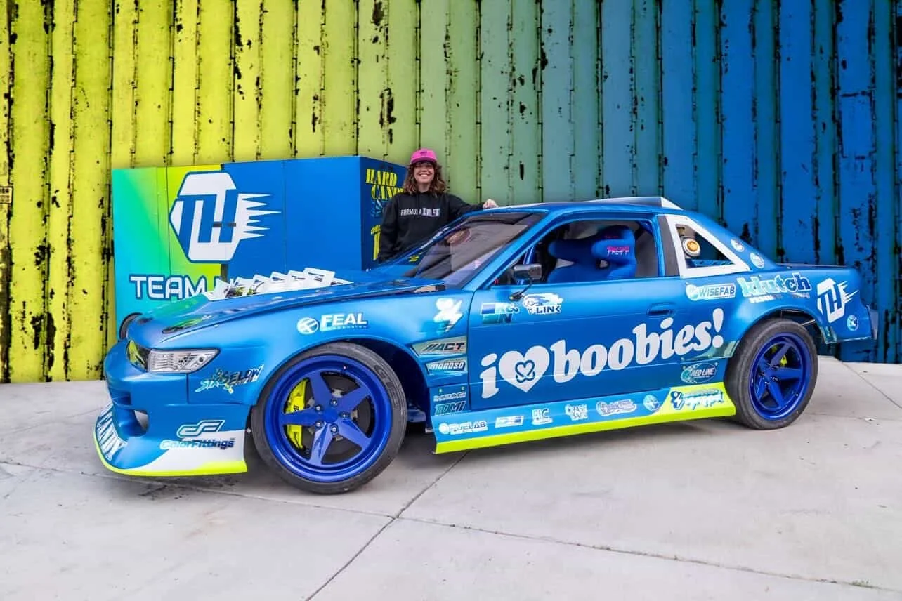 Chellee Hansen with livery.jpg